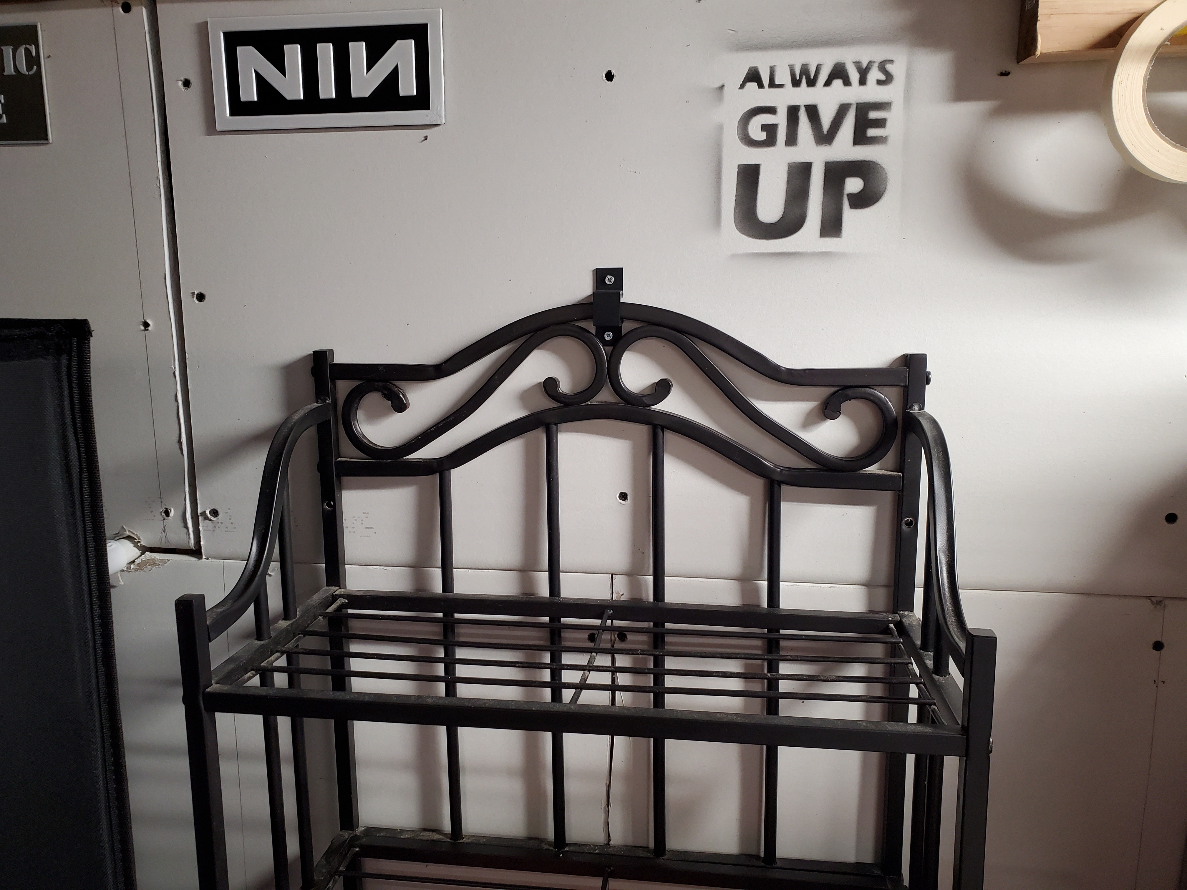 Simple Shelf hanger bracket