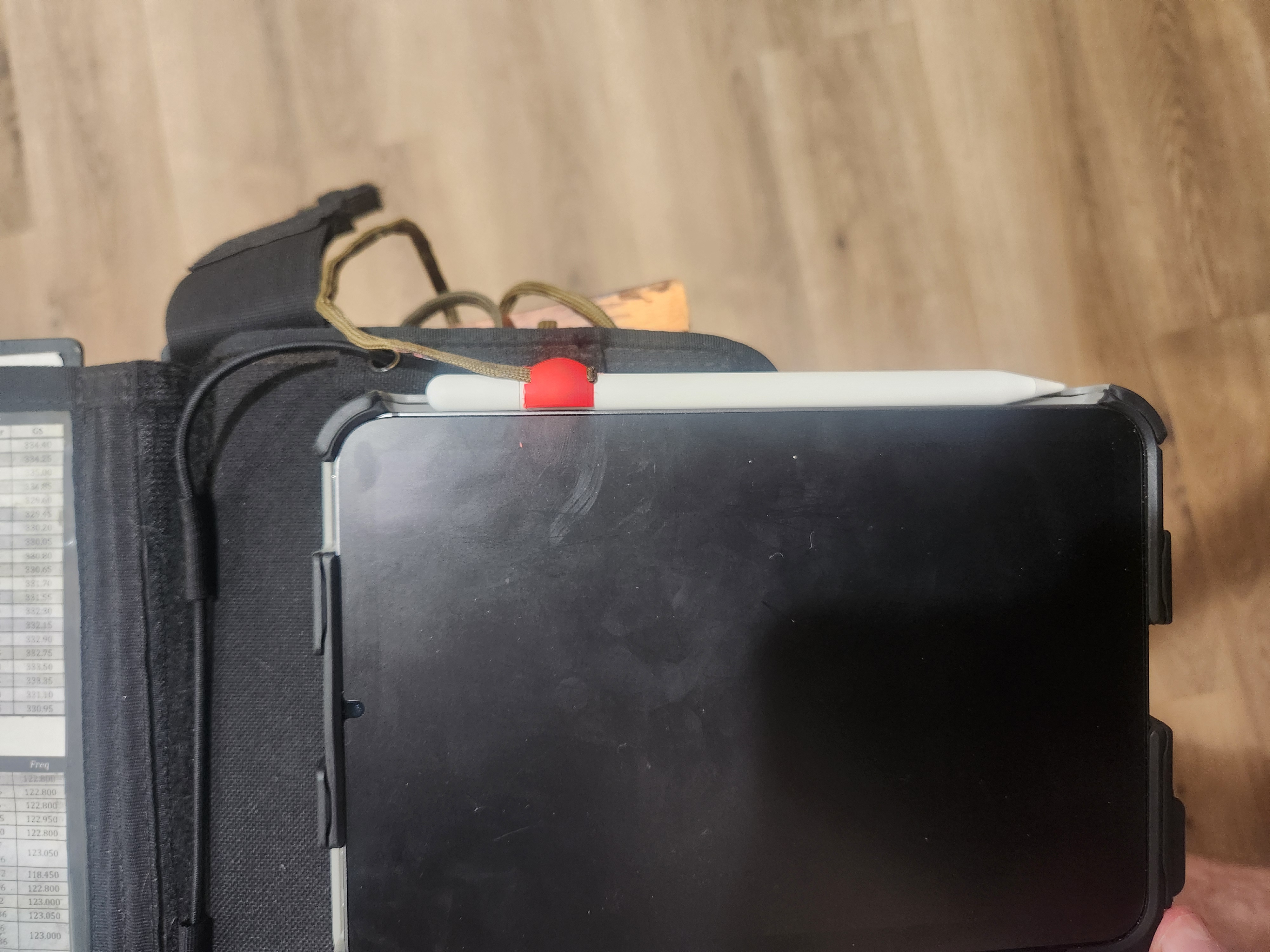 Apple Pencil (USB-C) kneeboard lanyard attachment