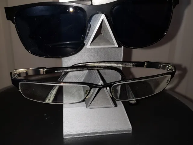 Glasses Stand