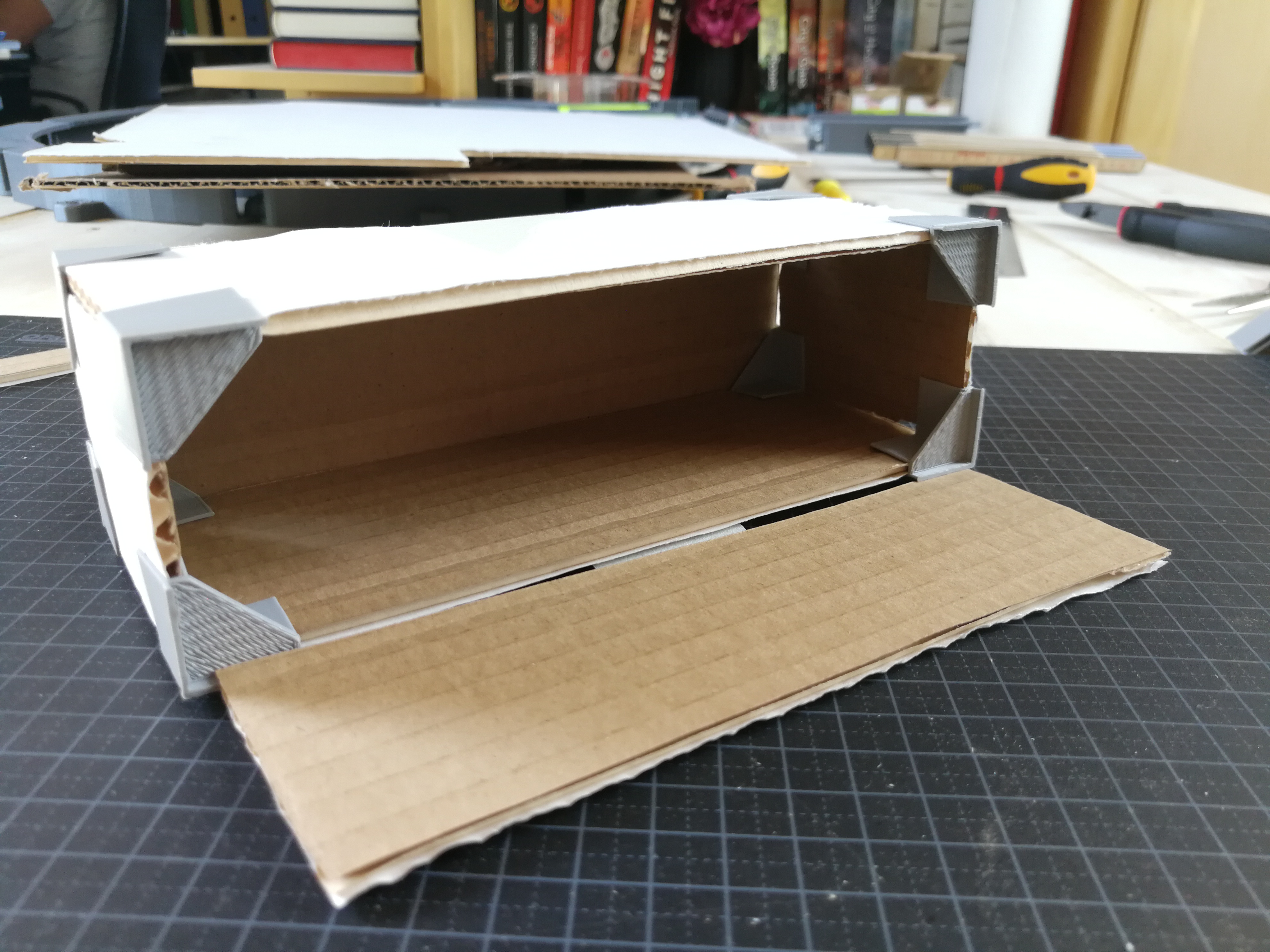 Customizable packaging with Corner Brackets — thumbnail 7