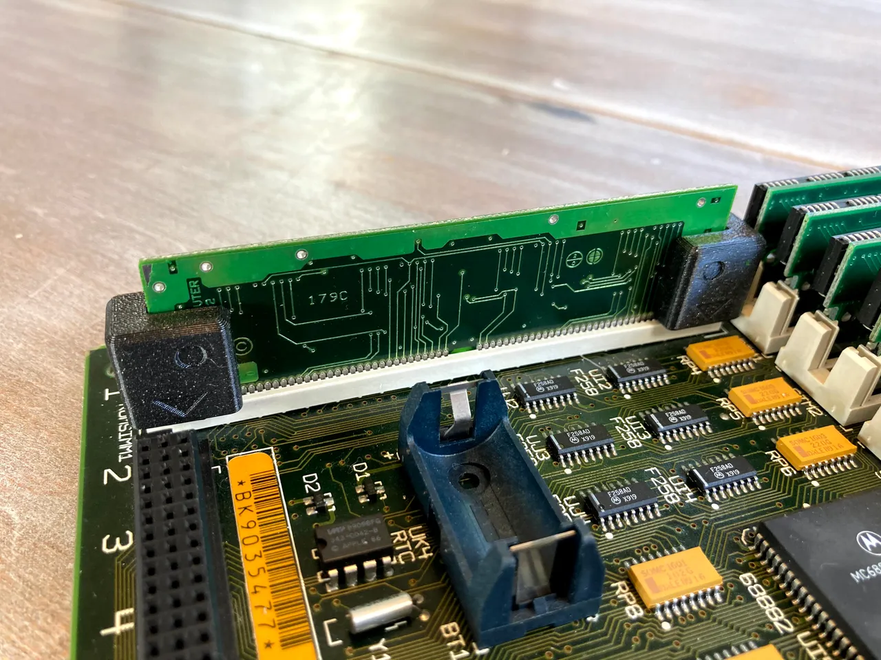 Macintosh SE/30 外部モニタ基板 Vimage 24Bit Macintosh SE/30 外部