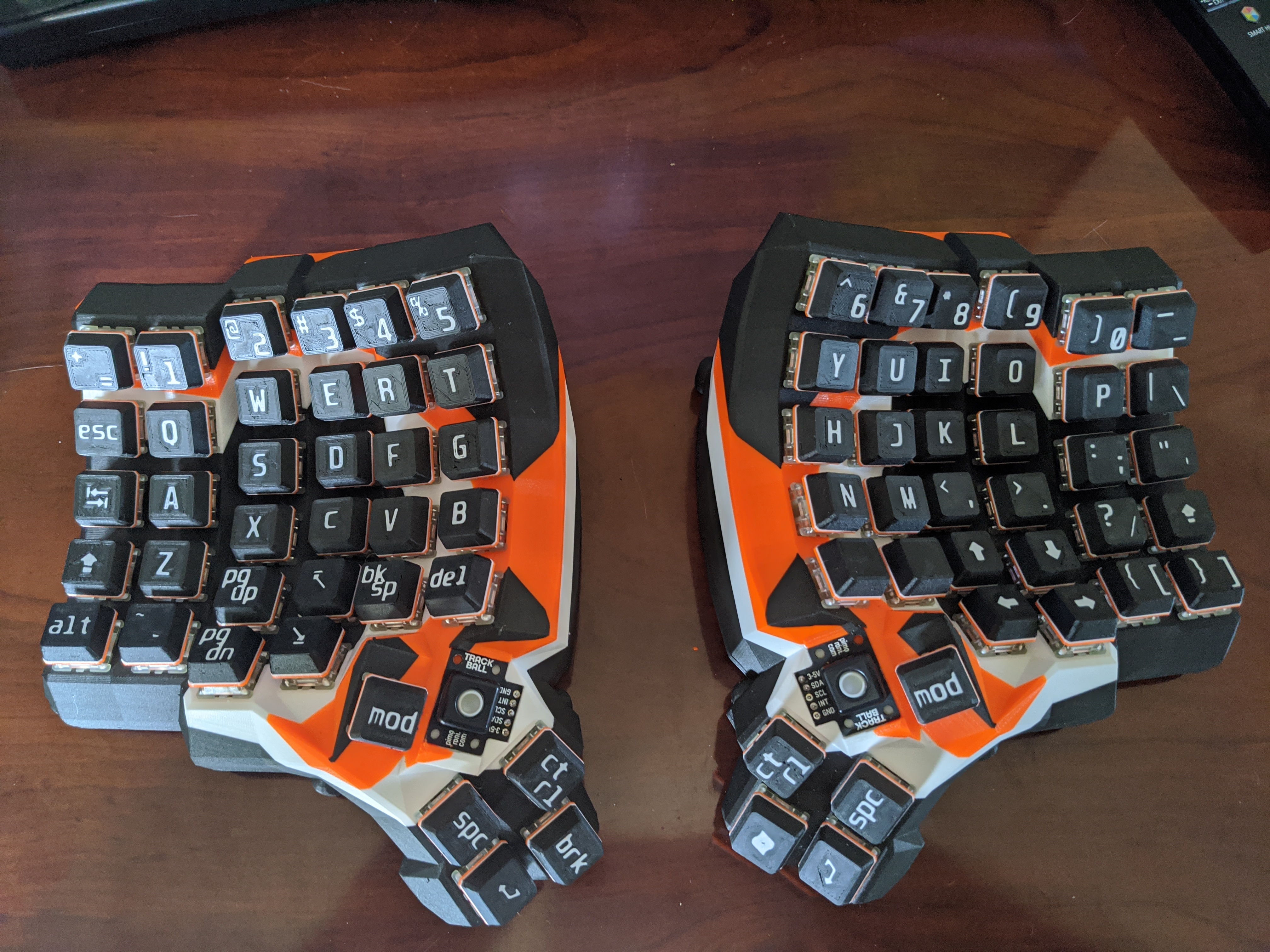 Dactyl Manu-Ball