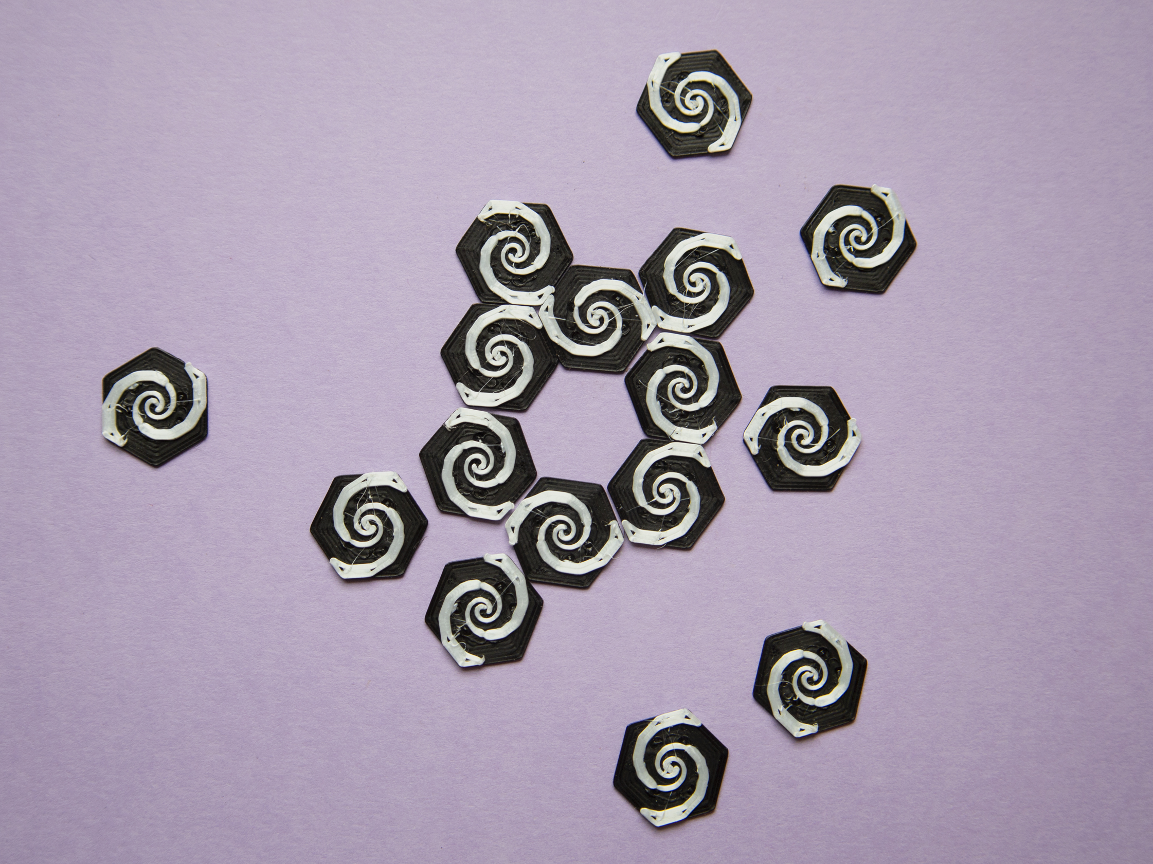 Miniatura 6 do modelo 3D Surface pattern: Spiral Hexagon (Customizable OpenSCAD)