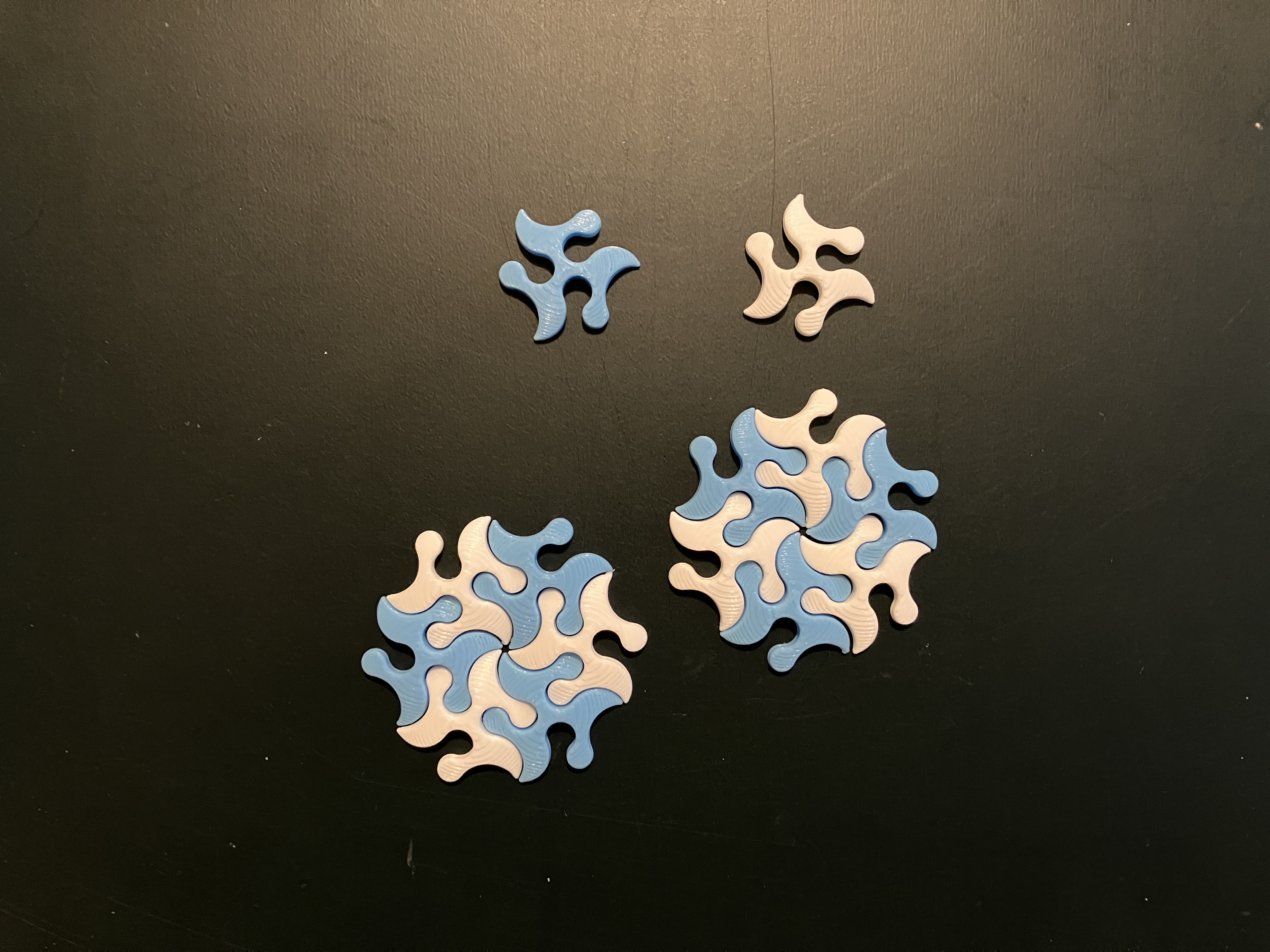 Shuriken Puzzle Piece Tessellation