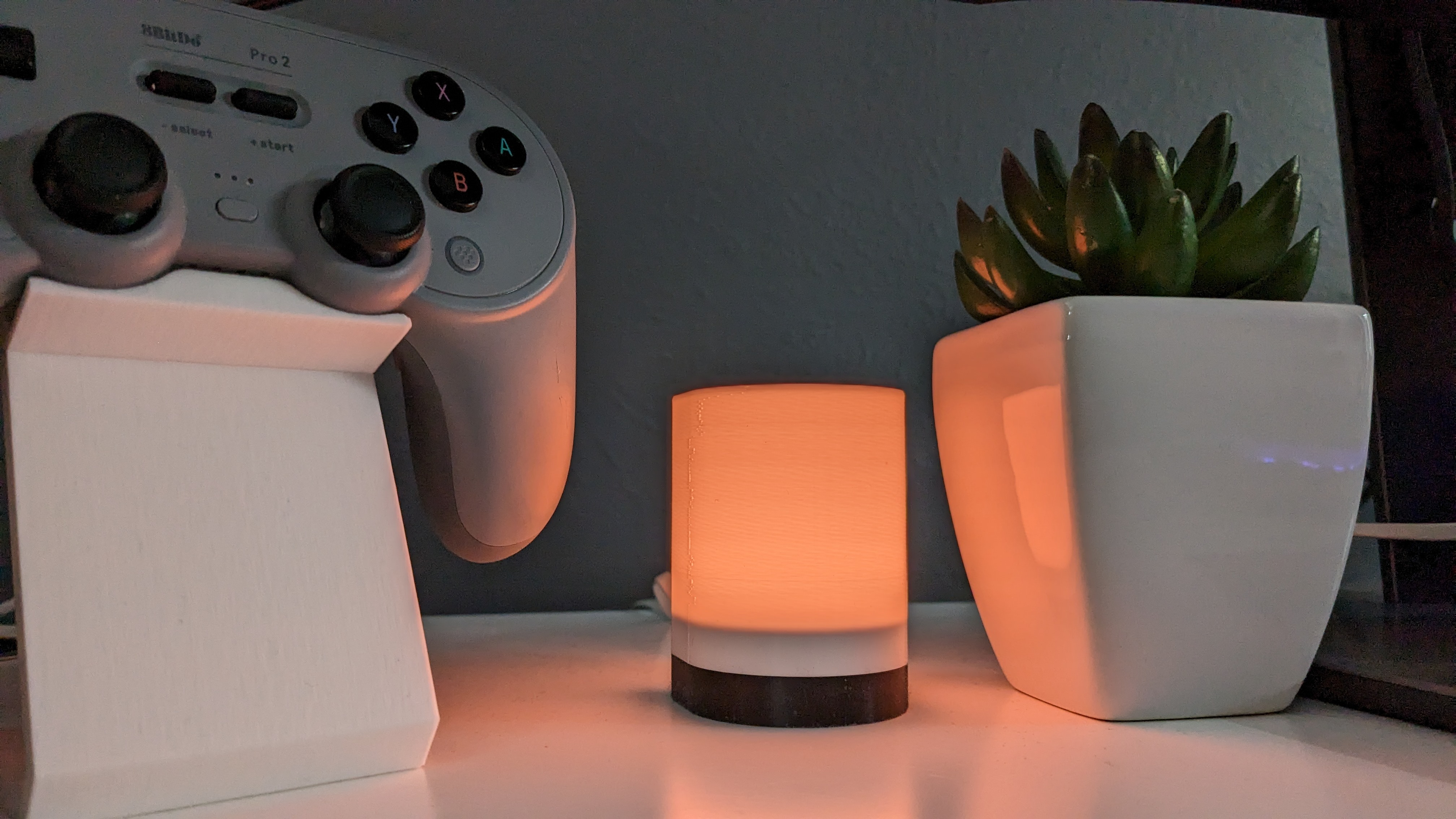 Mini smart lamp