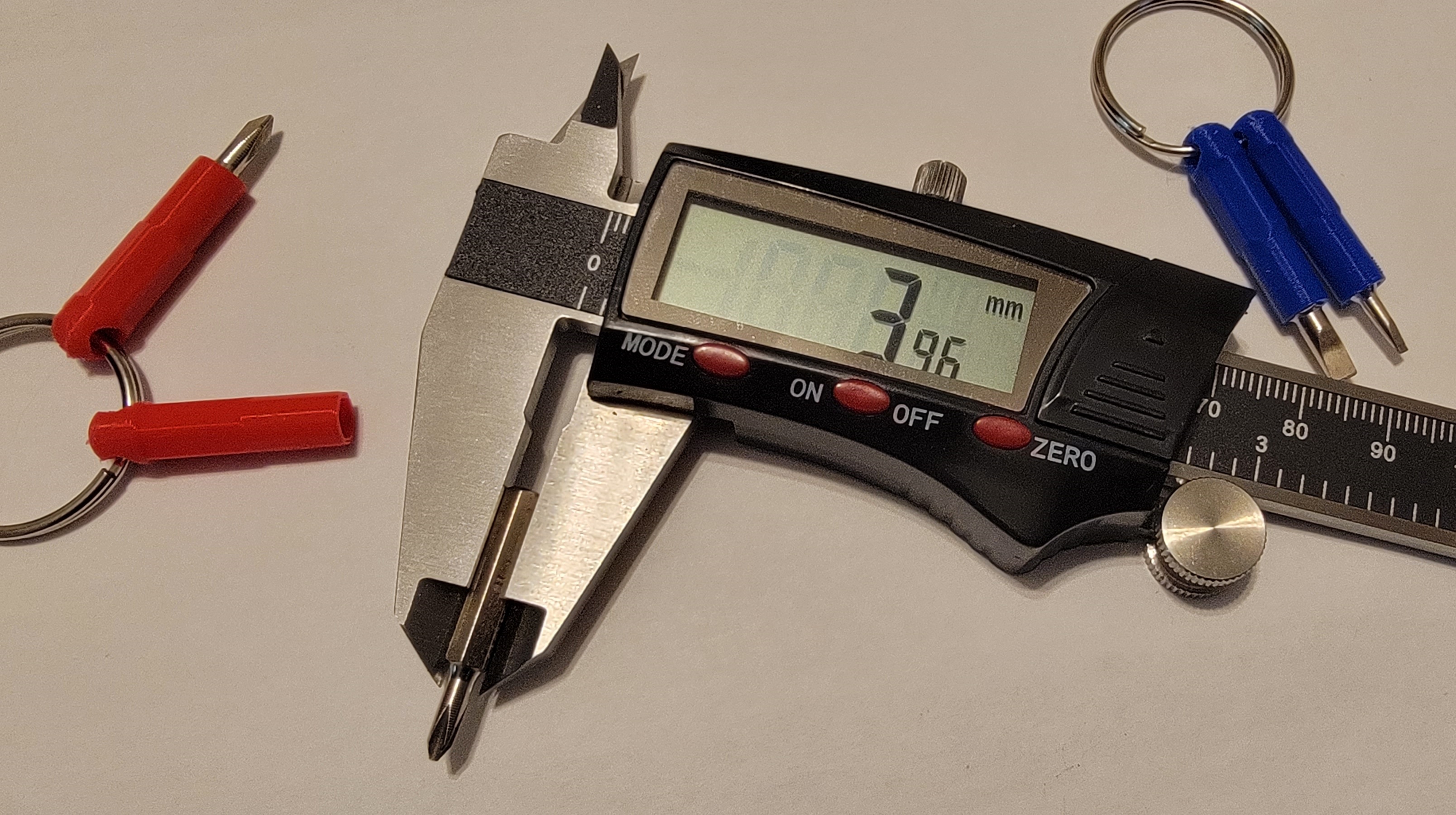 Miniatura 6 do modelo 3D KeyChain Screwdriver