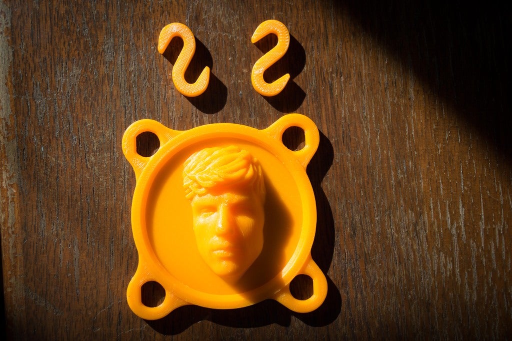 Print To Peer Badge 'Linked' 2014 Submission — thumbnail 3