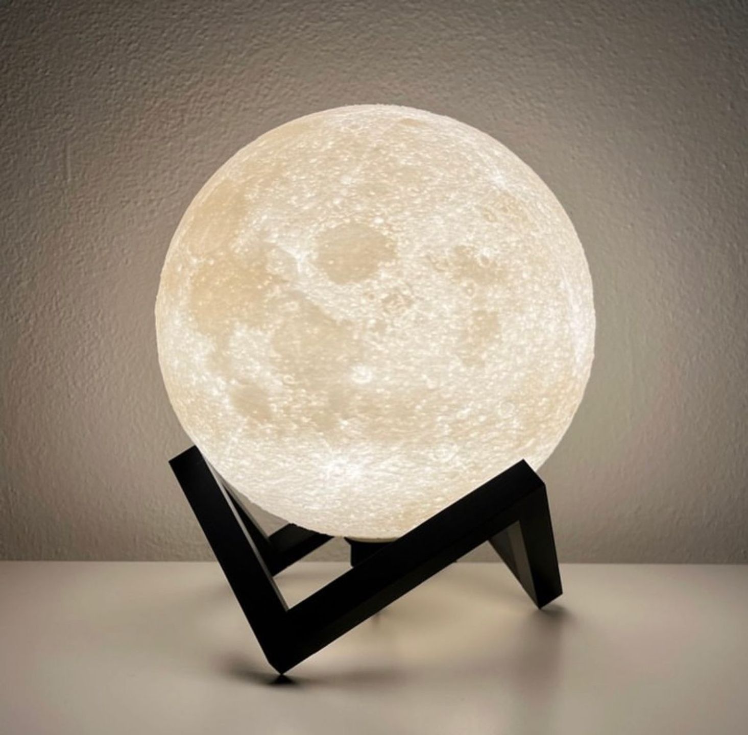 Moon lamp by Oxma 3d | Download free STL model | Printables.com