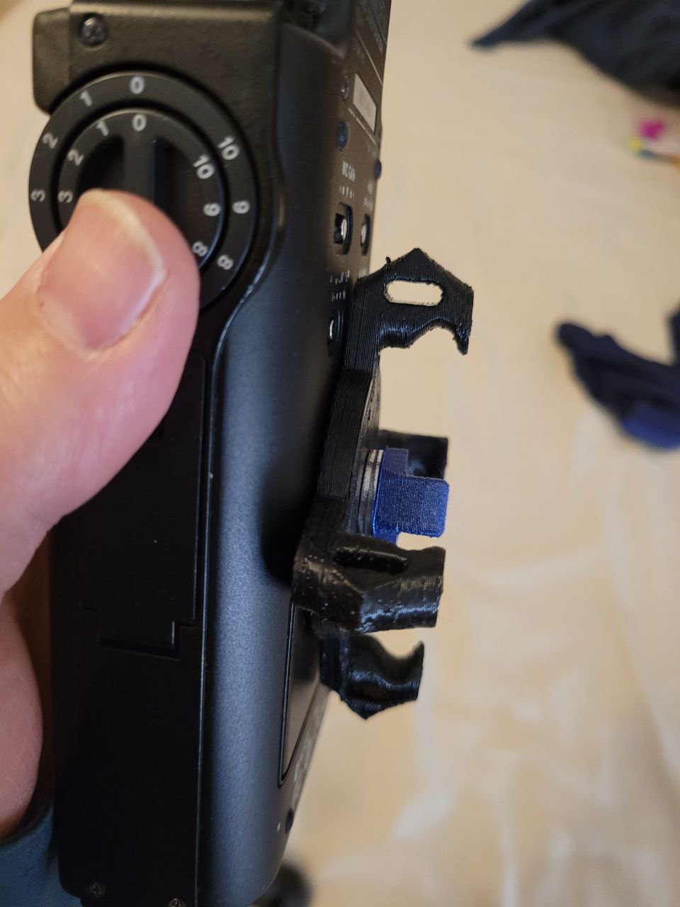 Sound Recorder shock mount v2 by sigsegv0x0b Download free STL model