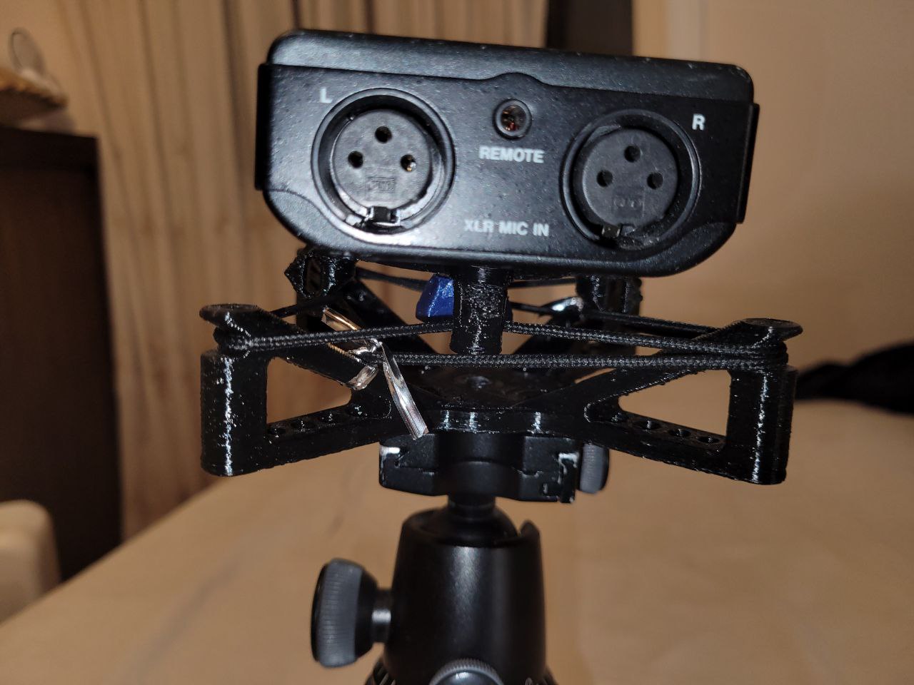 Sound Recorder shock mount v2 by sigsegv0x0b Download free STL model