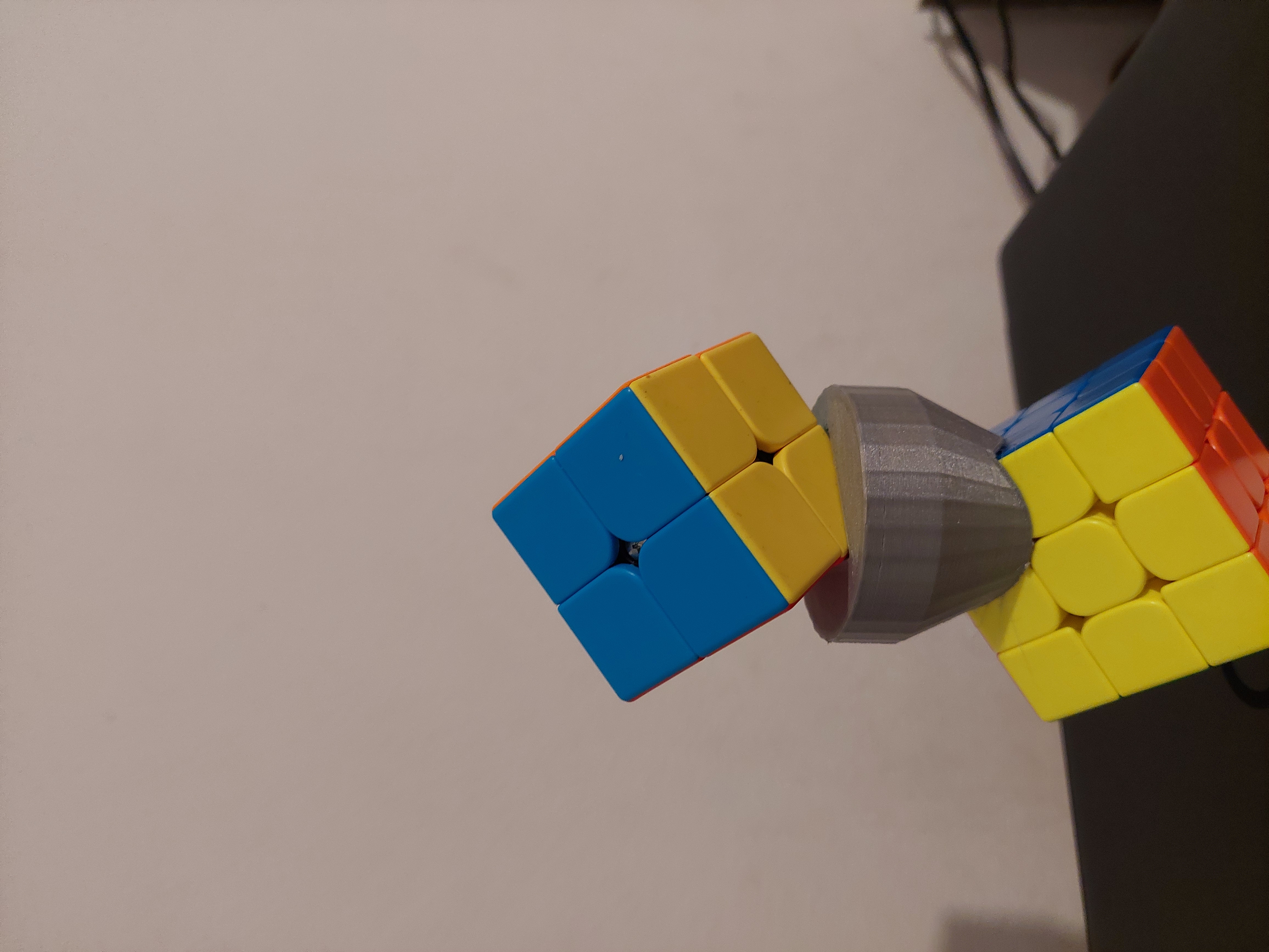 Miniatura 3 do modelo 3D Rubik's cube stand