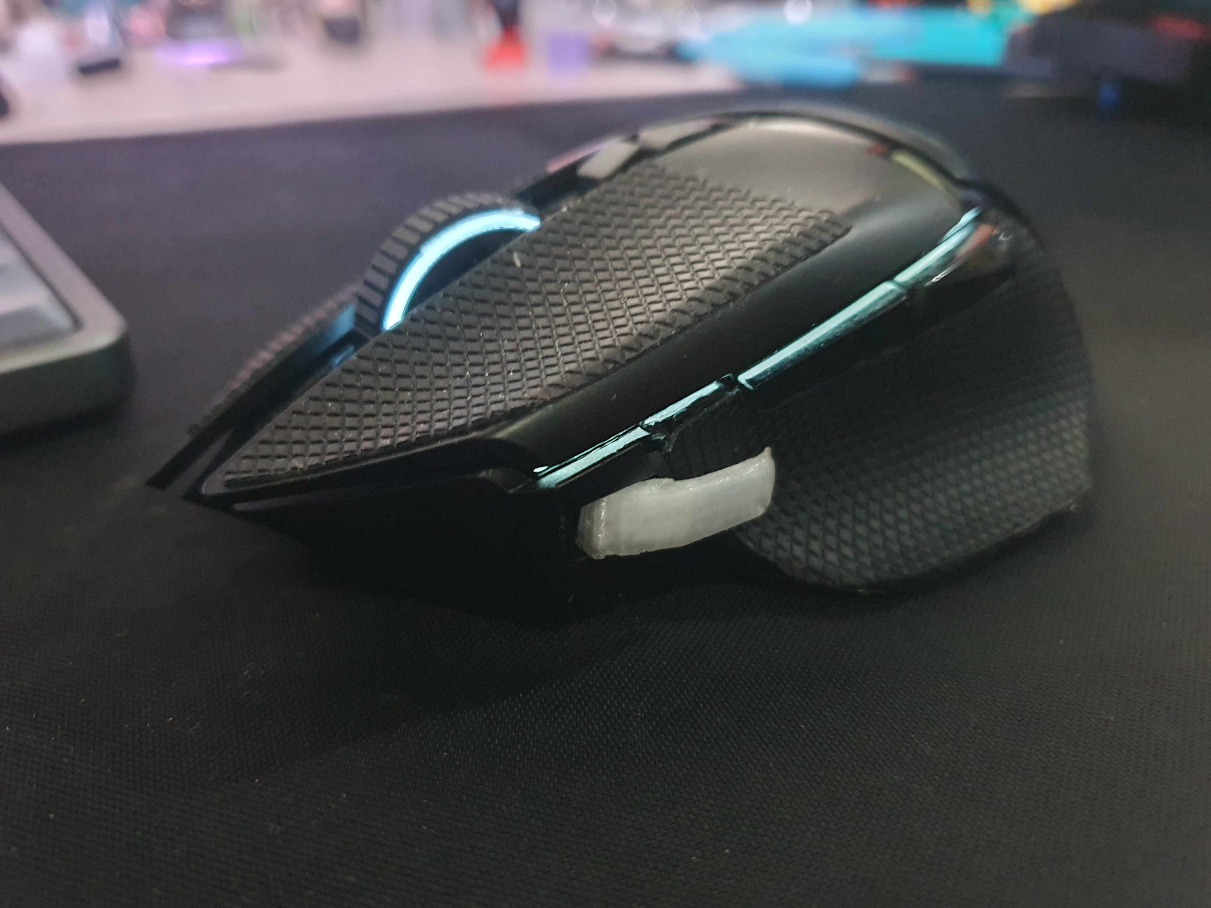 Razer Basilisk Ultimate (Maybe V2) Paddle