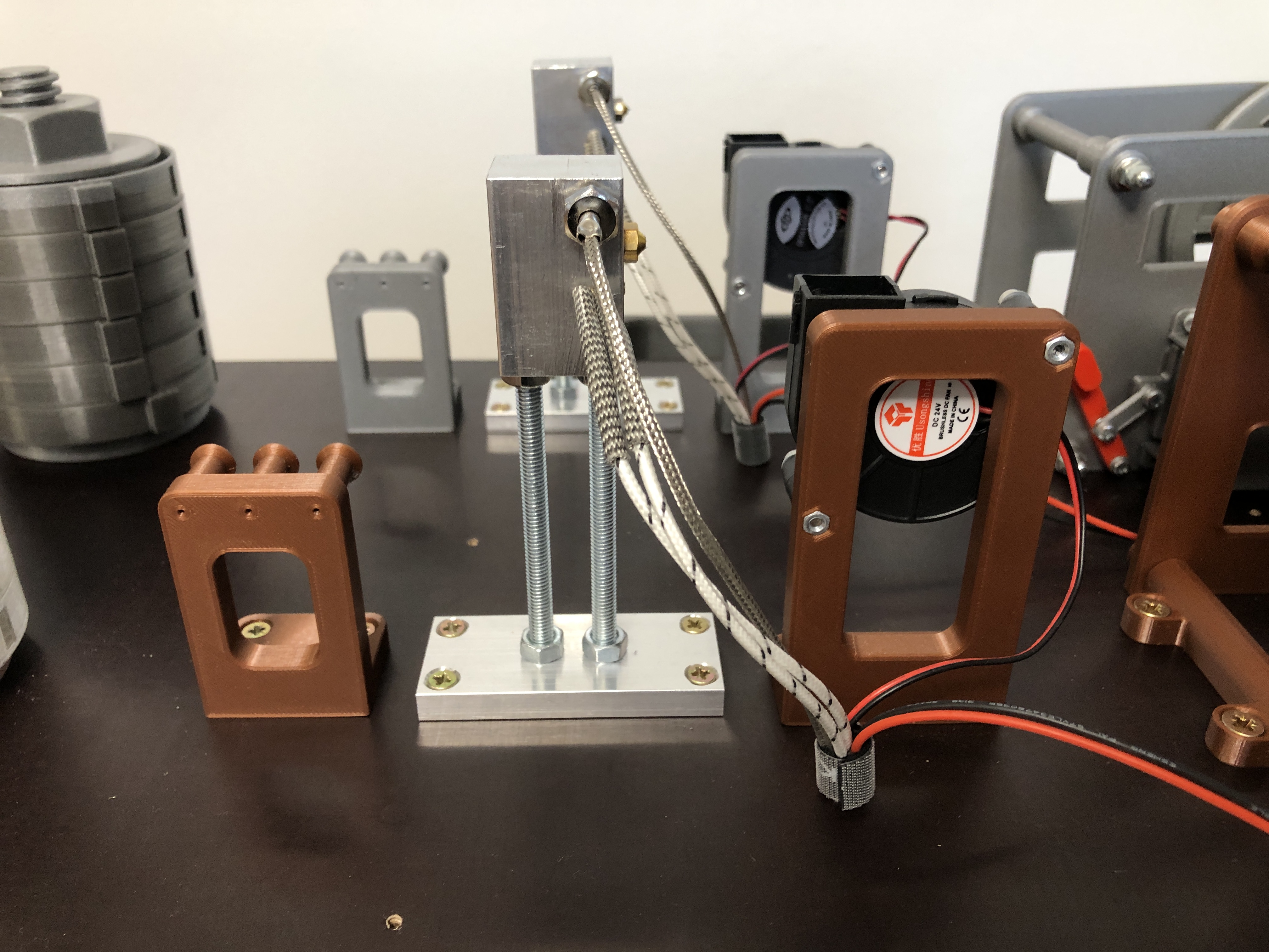 Fichier 3D gratuit Machine de fabrication de filaments pour bouteilles RE- PET-Ender ♻️・Design à télécharger et à imprimer en 3D・Cults
