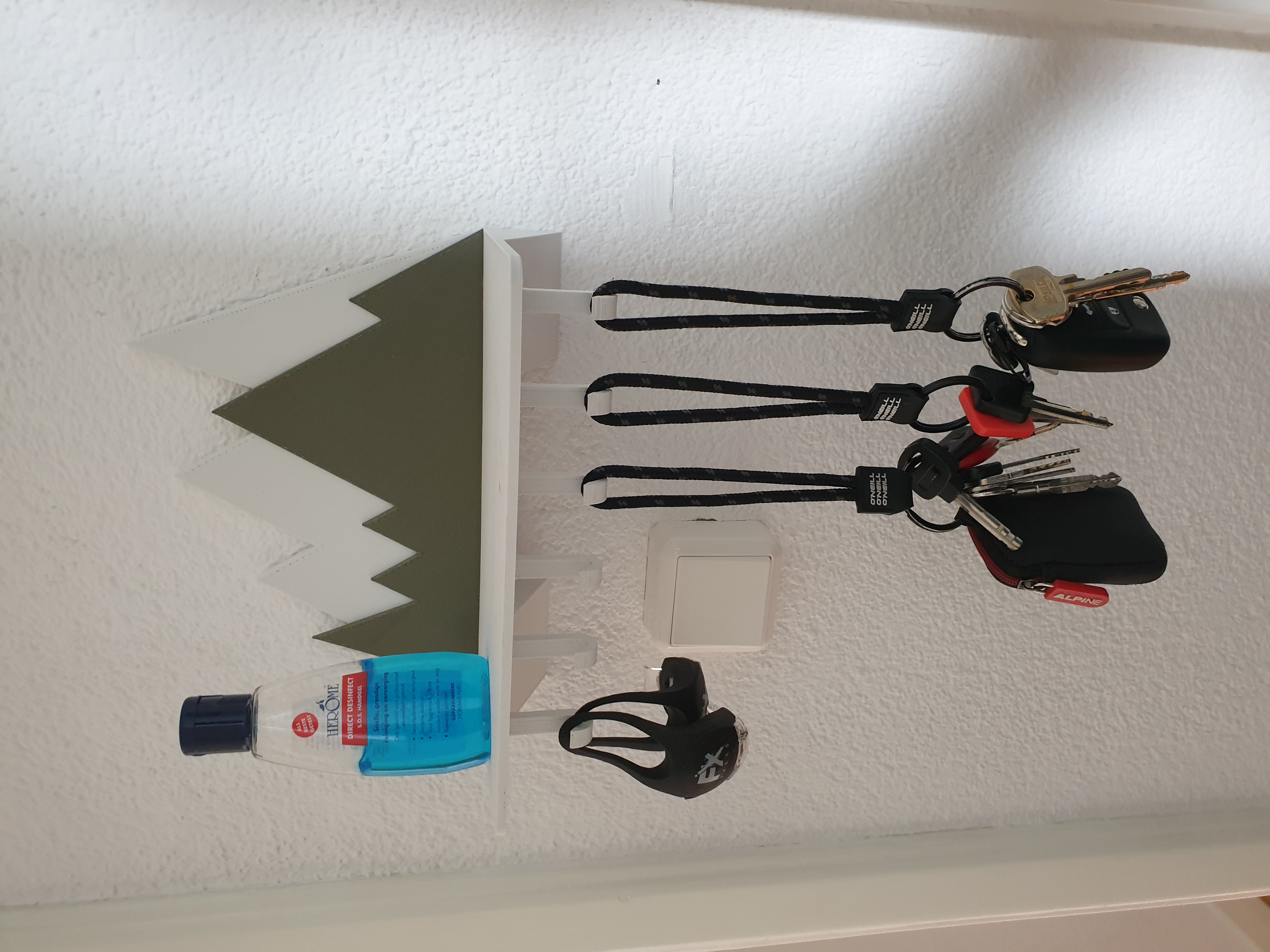6 hook mountain key holder
