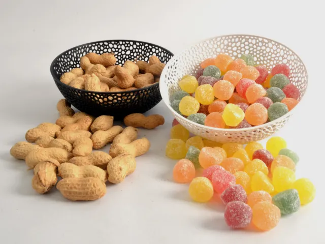 Candy bowl voronoi