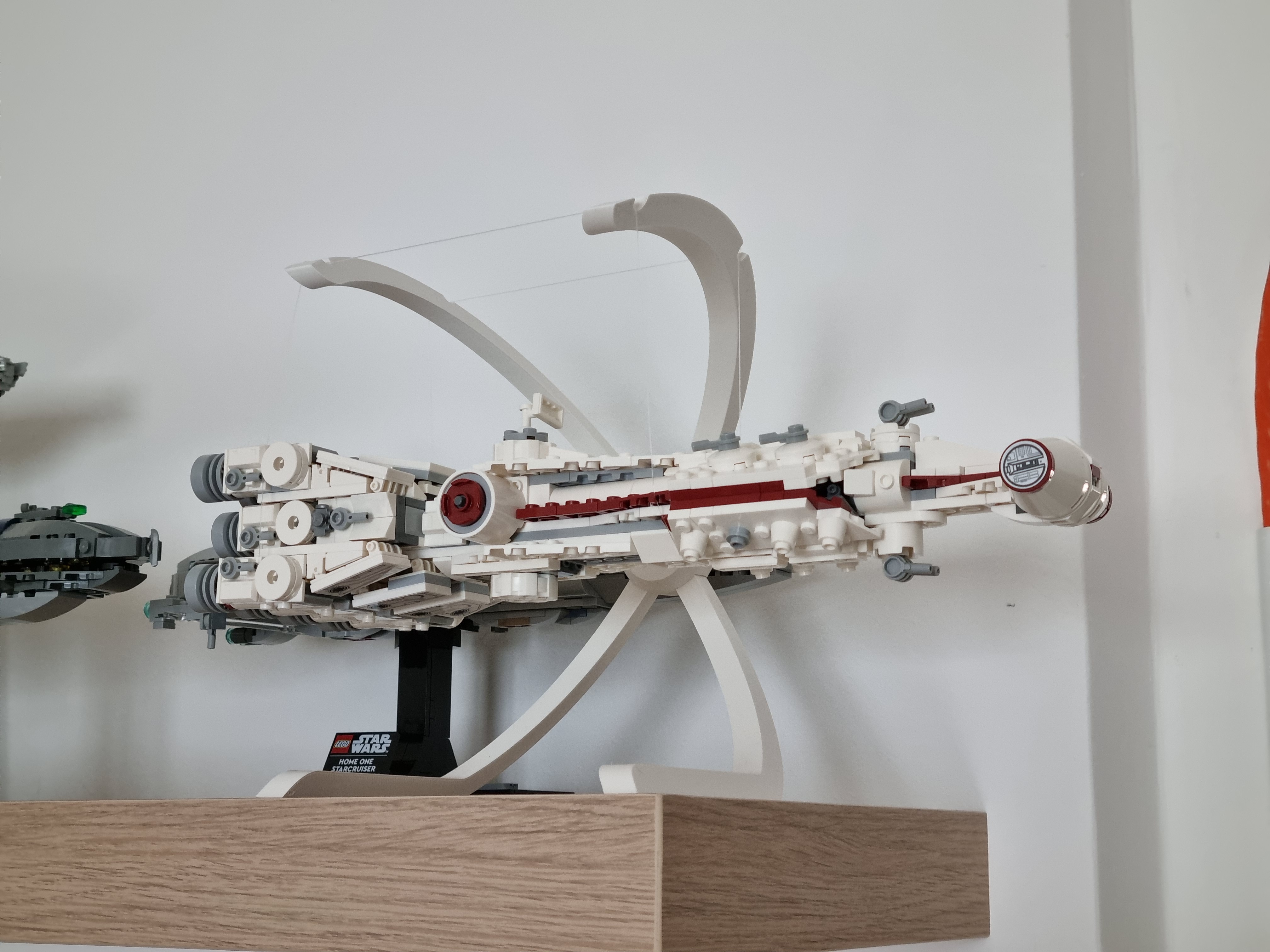 Lego Mini-Scale StarWars Ship Hanging Stand