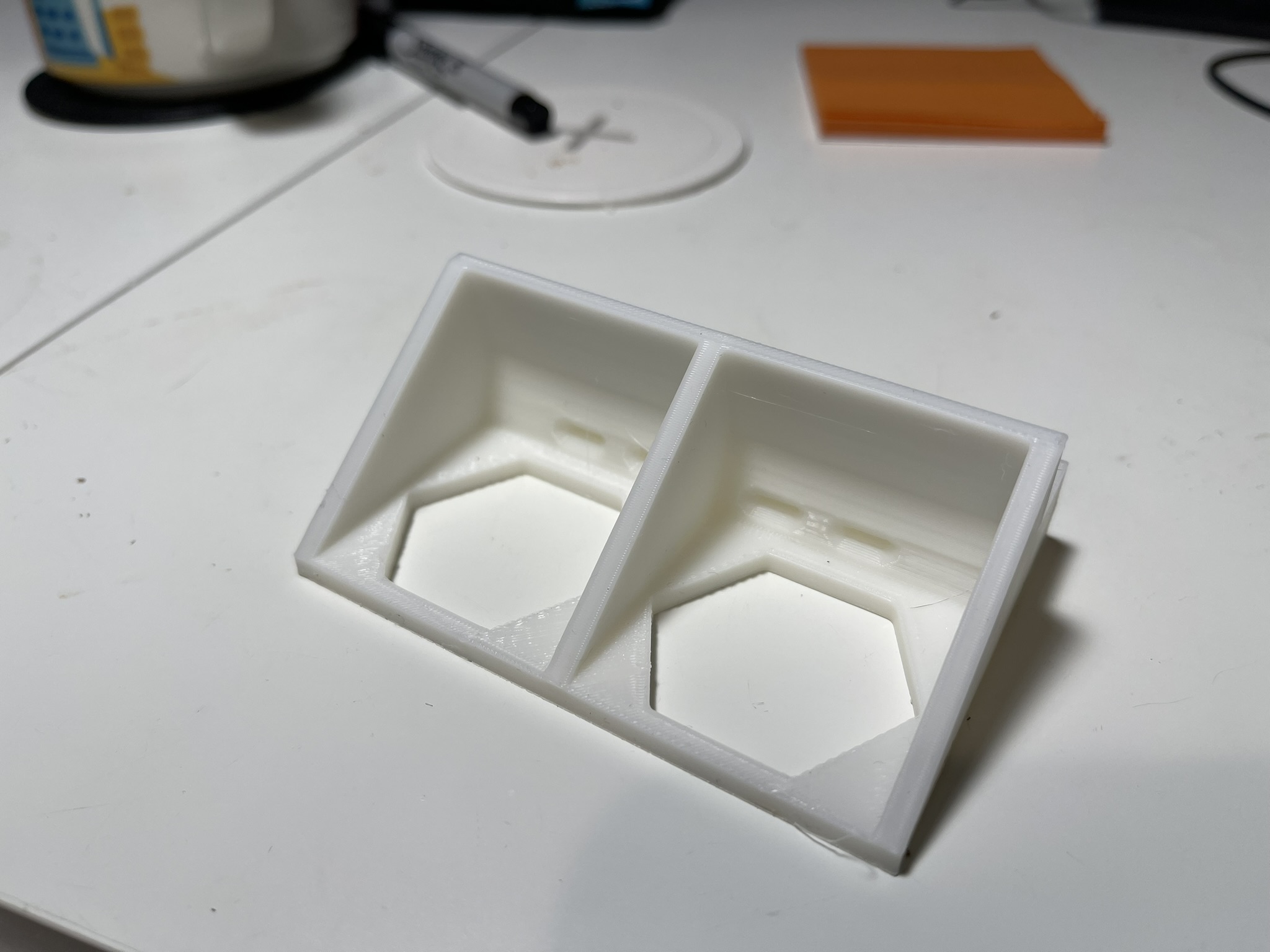 iPhone passive amplifier holder