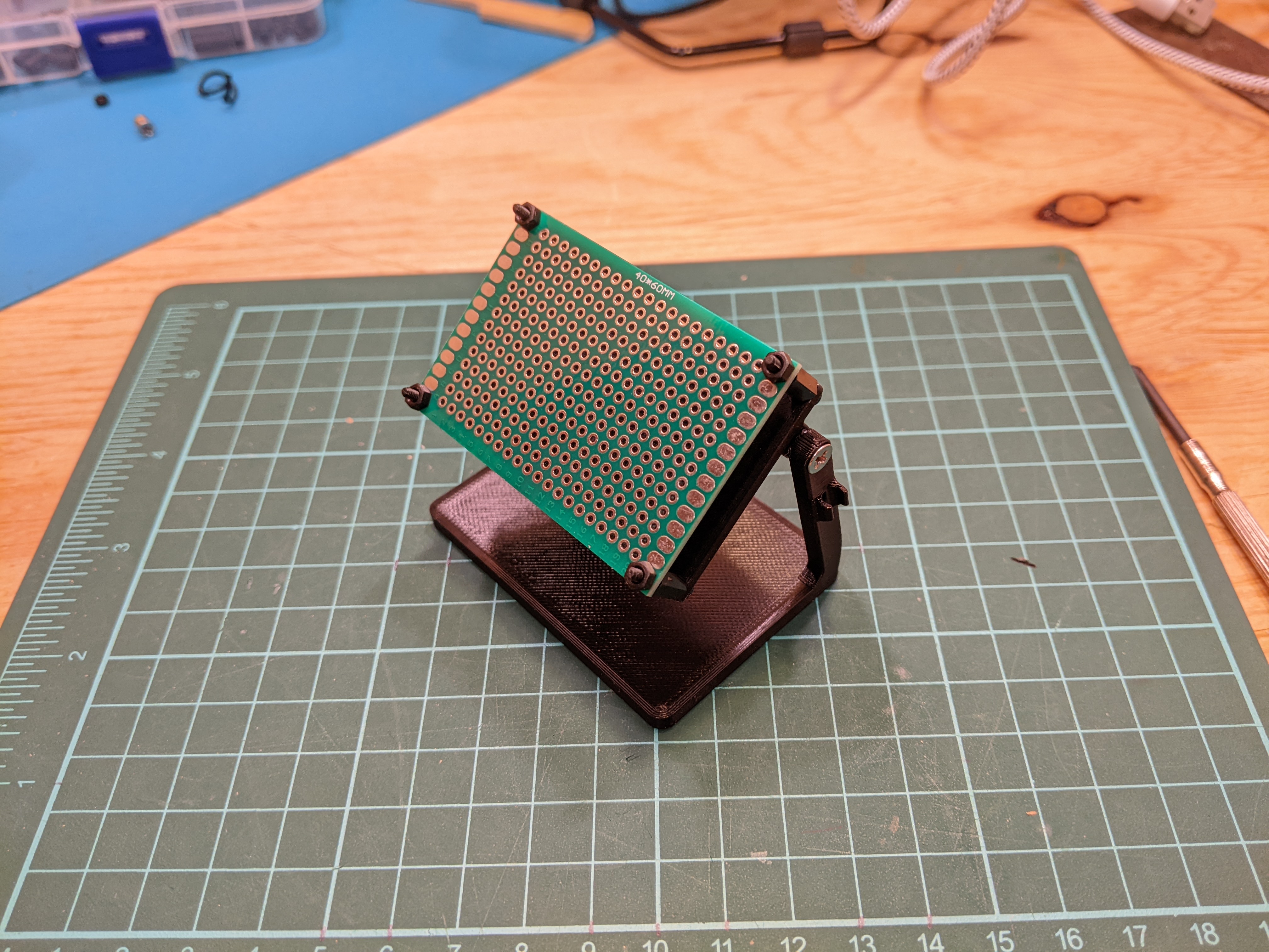 Miniatura 3 do modelo 3D Prototyping Board Display Stand