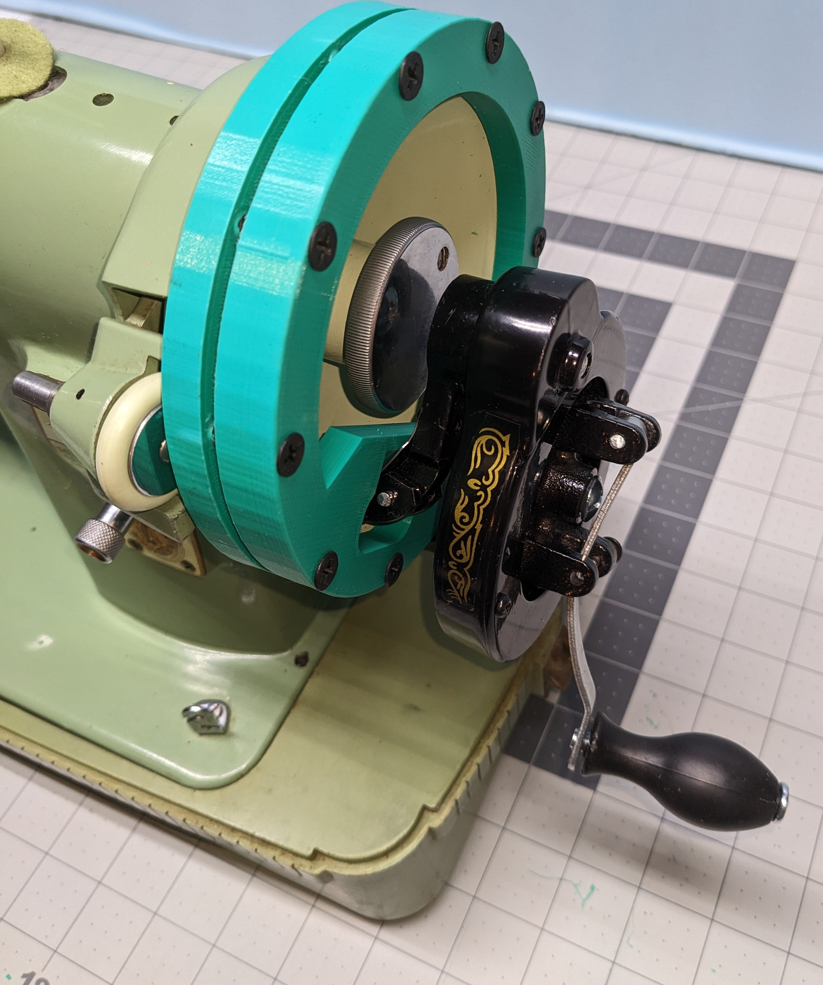 Singer 185k Hand Crank Adapter by OhioBruce Download free STL model