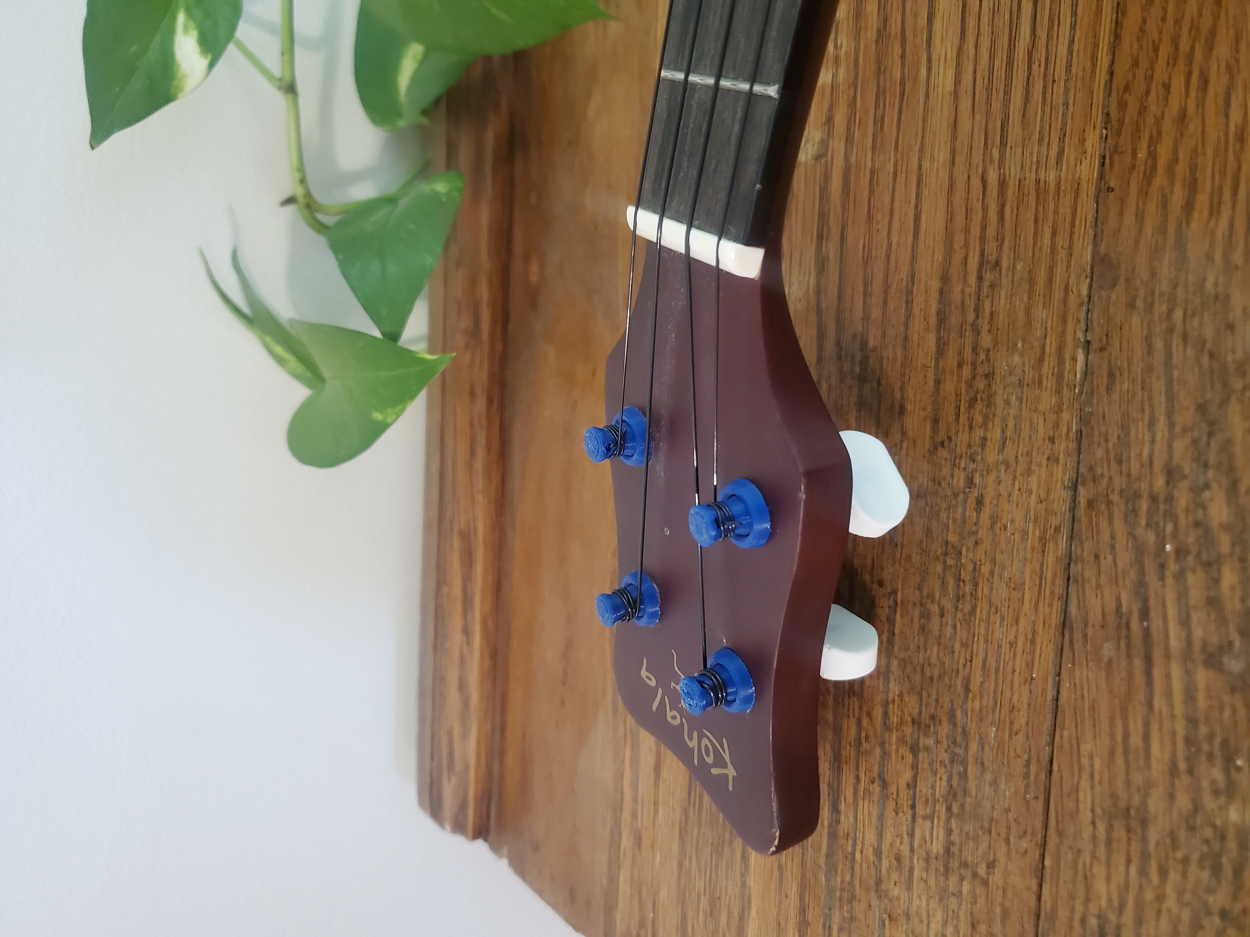 Ukulele Friction Peg Tuner