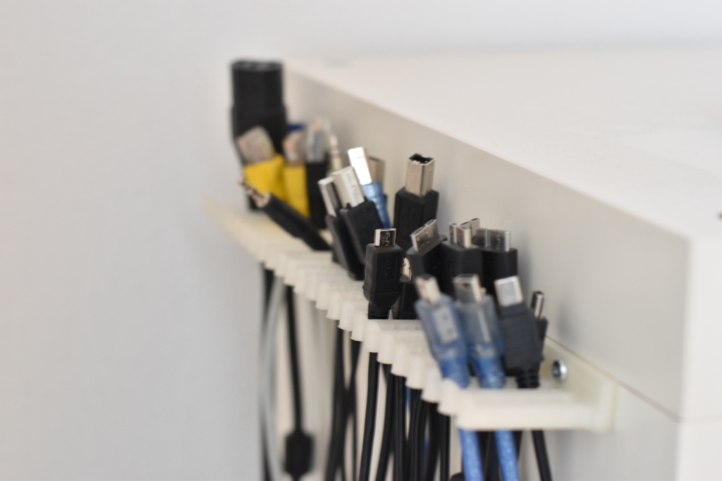 Miniatura 2 do modelo 3D Cable tray