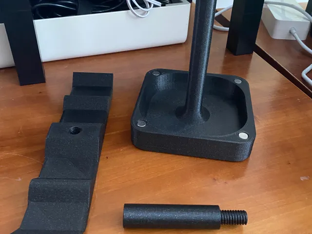 Quad Headphone Stand