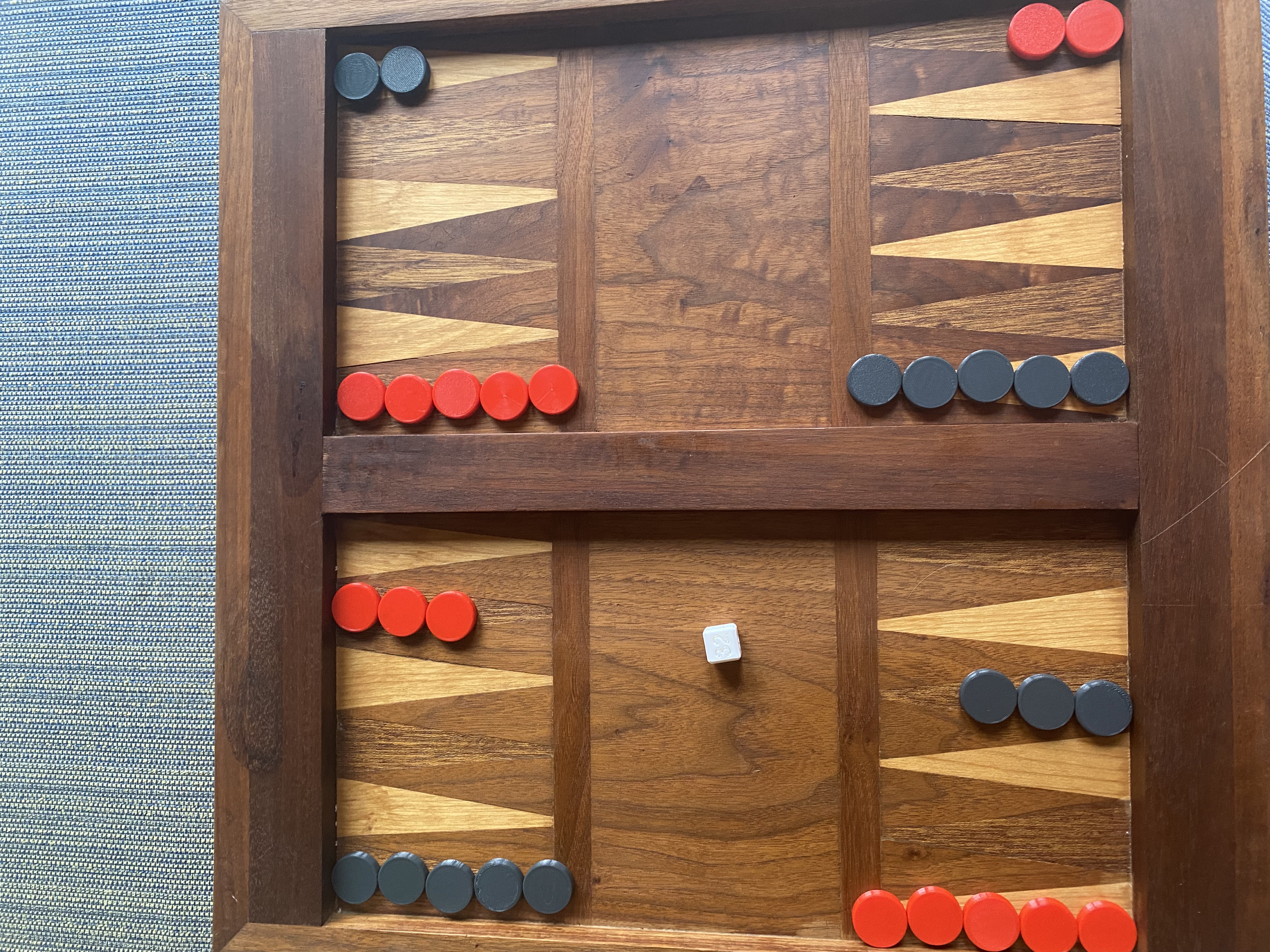 Backgammon Pieces & Pairing Die