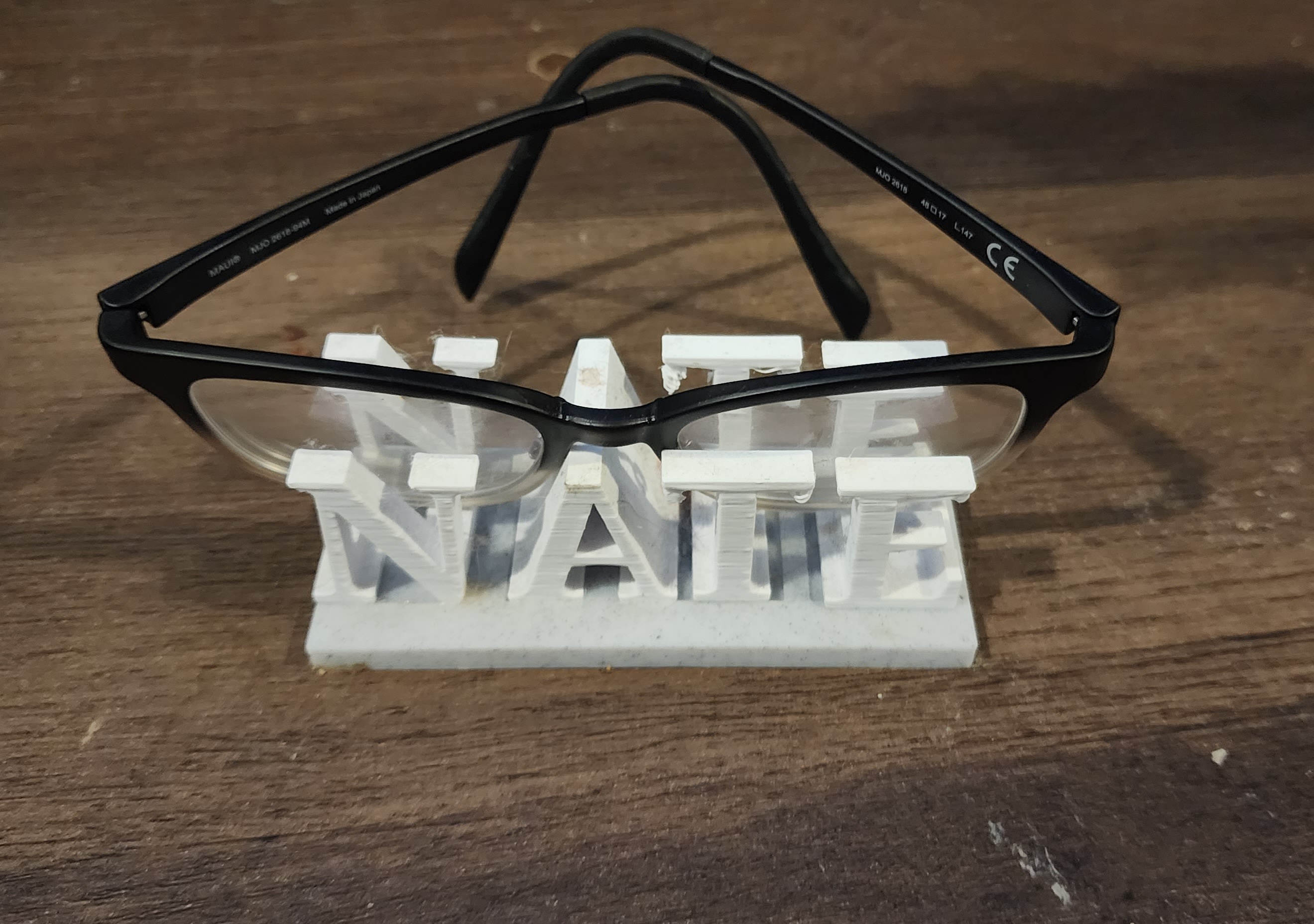 Nate Eyeglasses holder