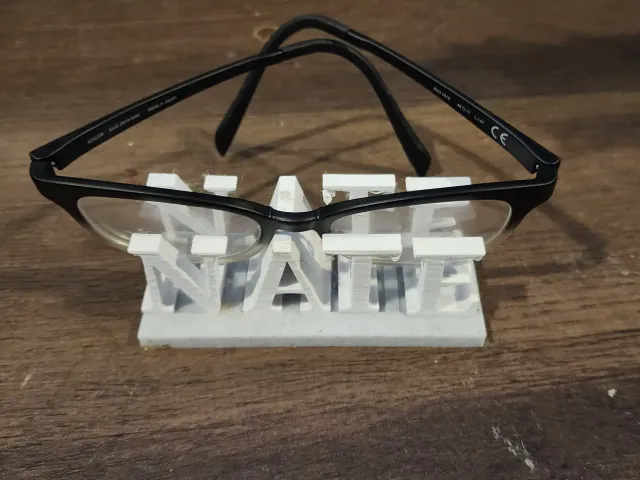 Nate Eyeglasses holder