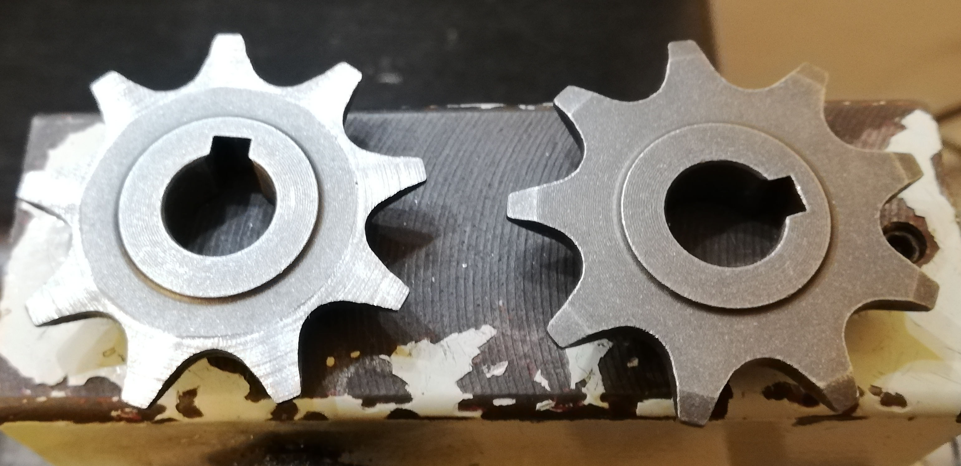 Dremel holder for parallel lathe by Immaginaecrea Download free STL