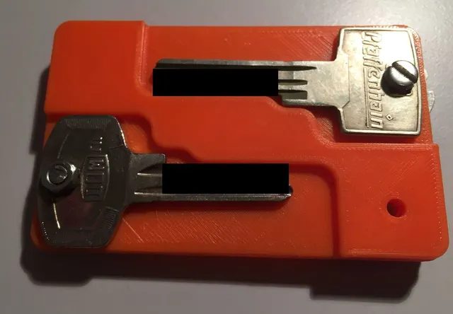 Credit card key holder