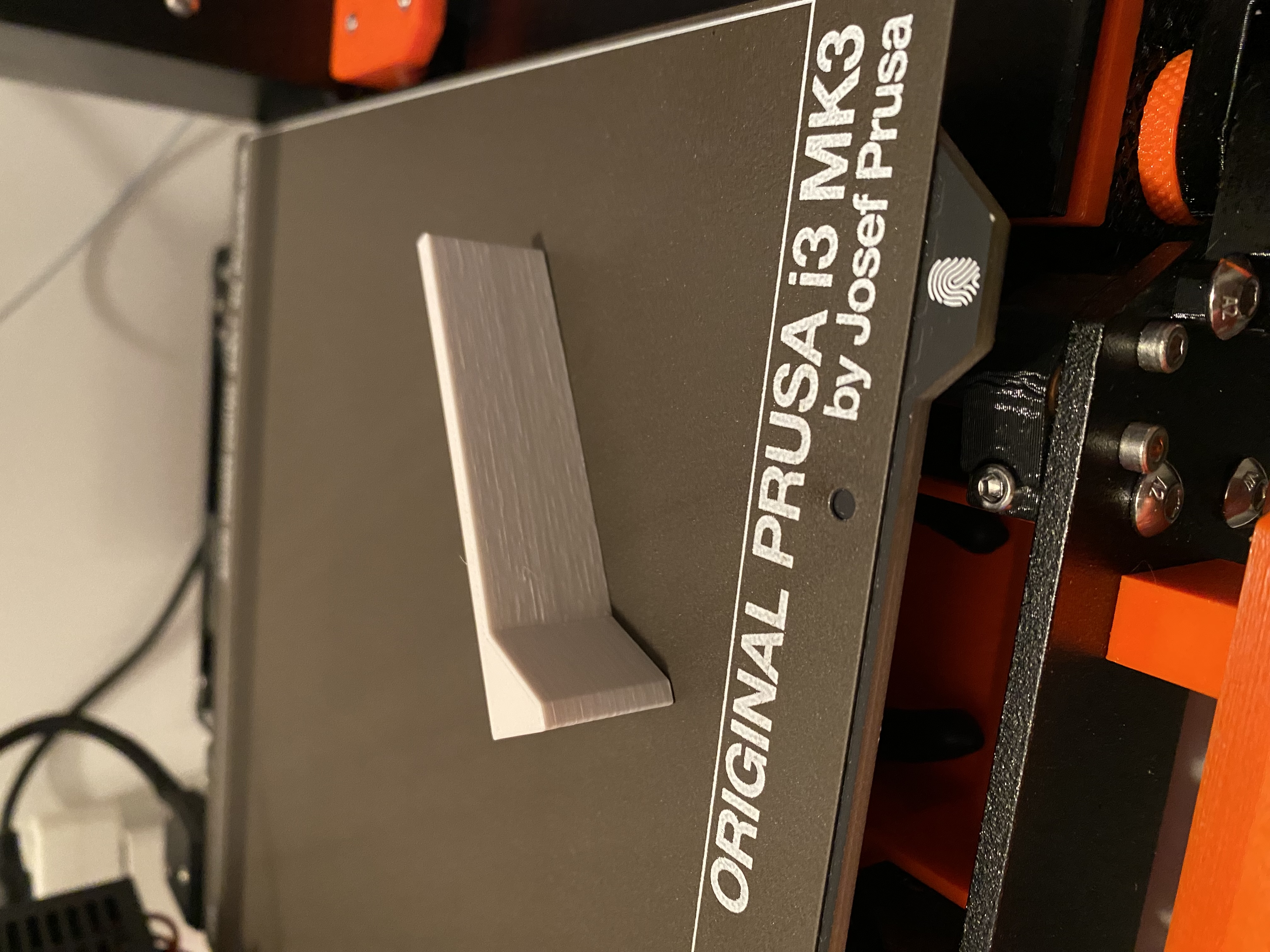 shelf pin for heavy loads in wardrobe