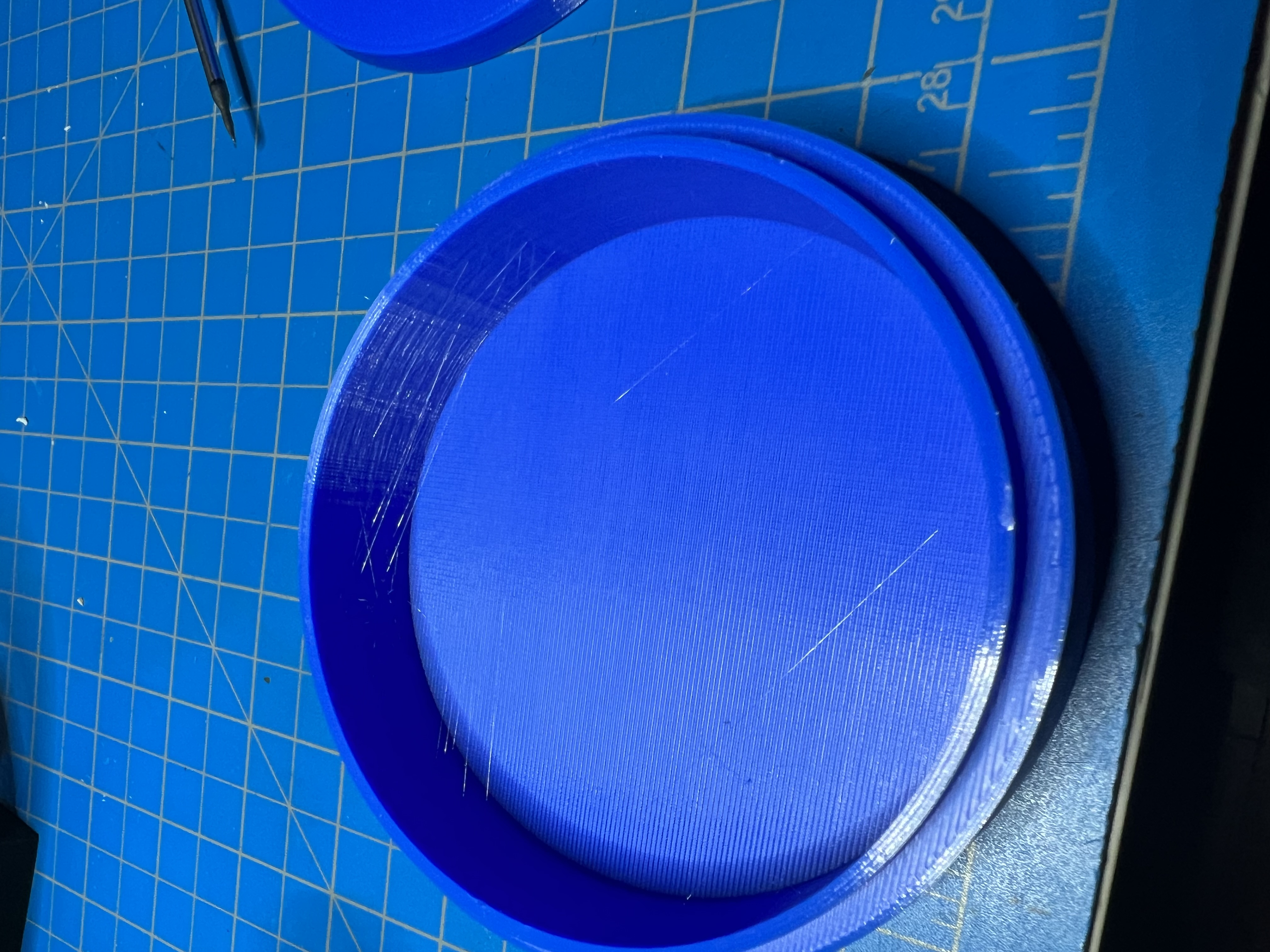 Miniatura 4 do modelo 3D Glasses Holder Round case
