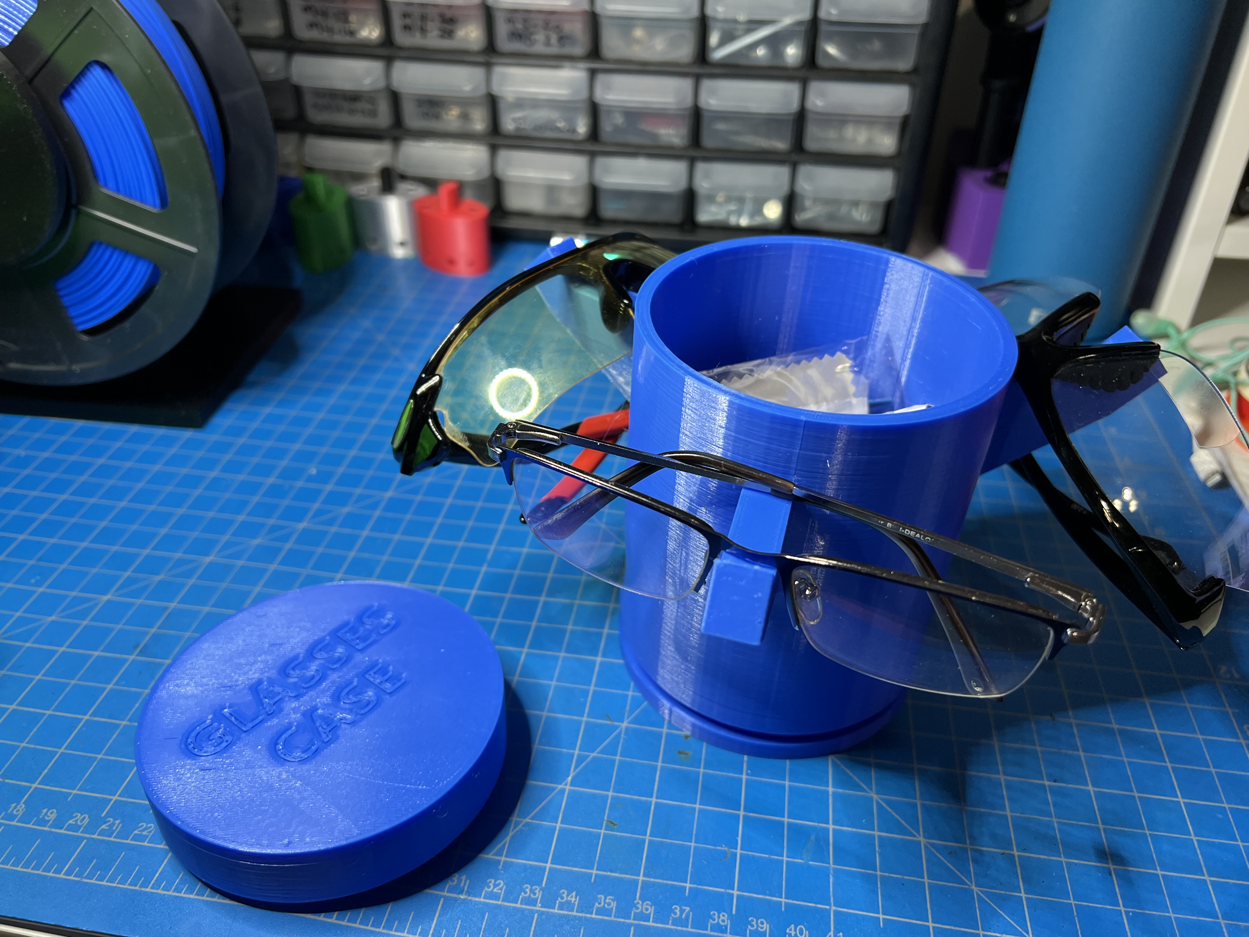 Glasses Holder Round case