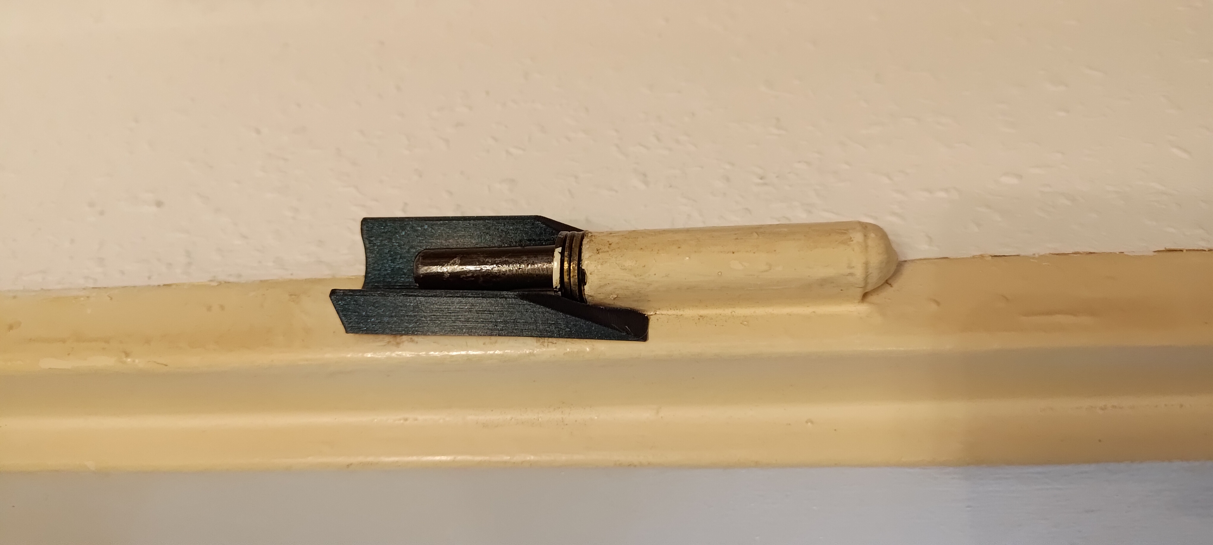 Door hanging Guide / Assistant by INSOMNIAC Download free STL model