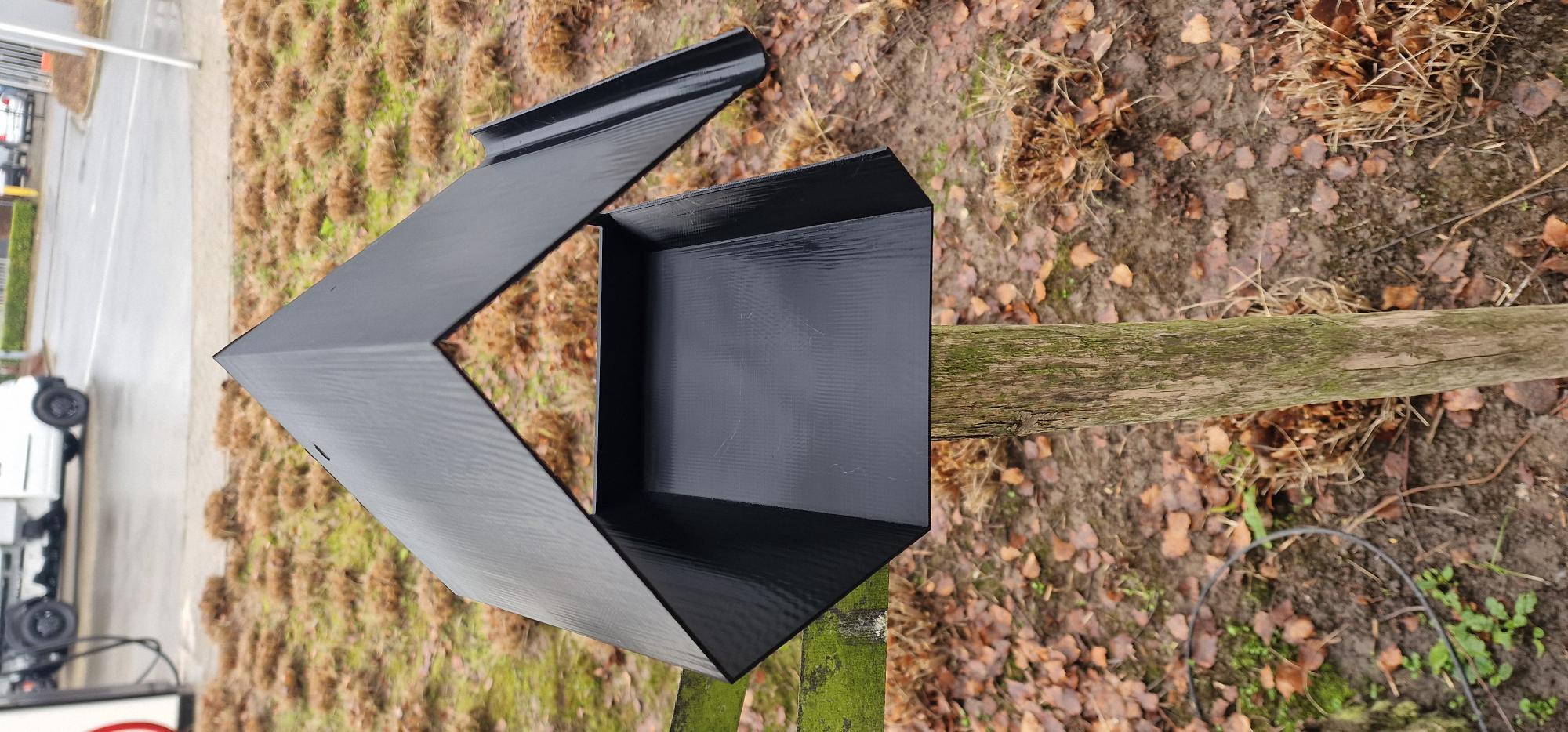 Birdfeeder — thumbnail 7