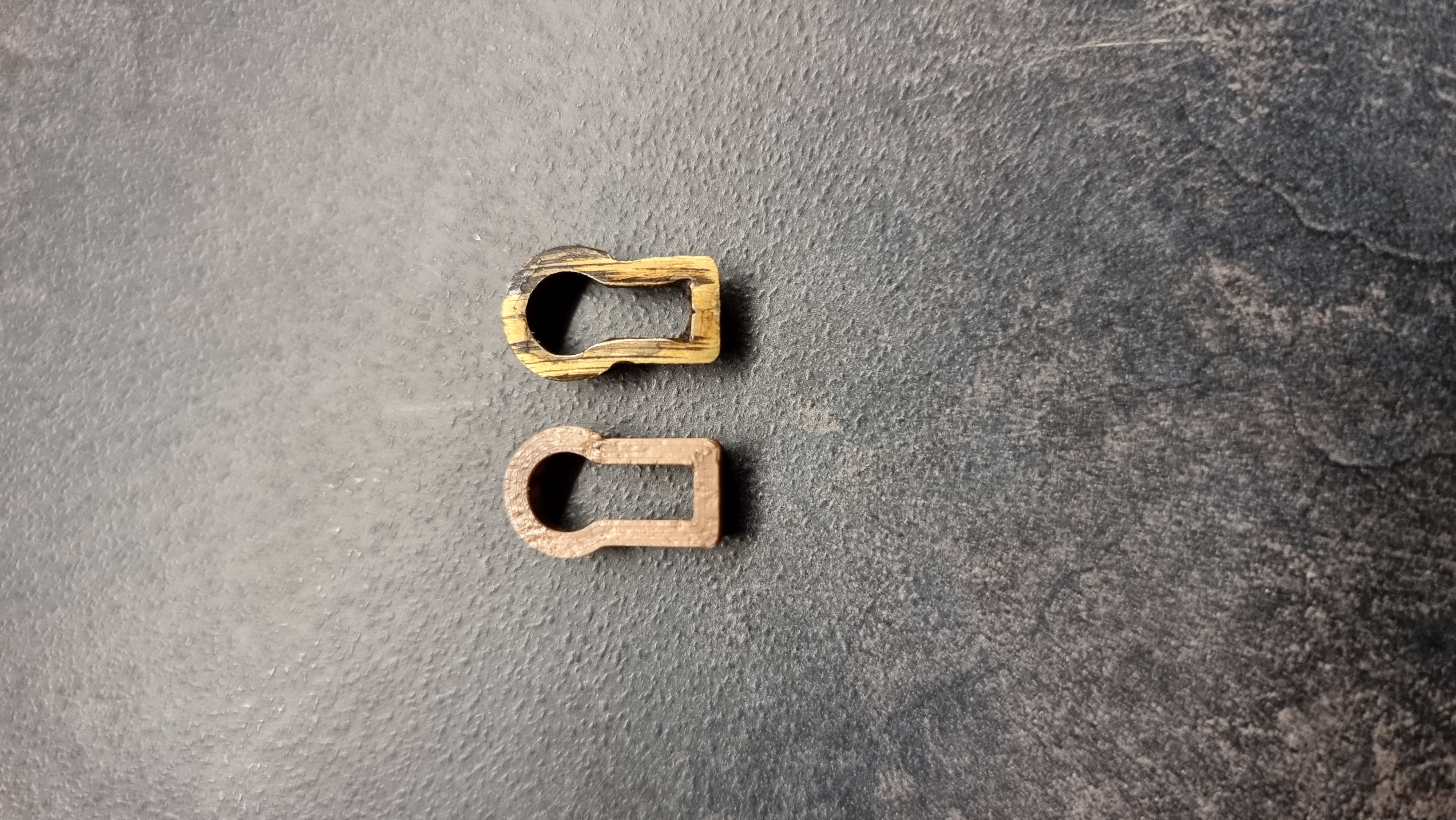 Small Keyhole Insert