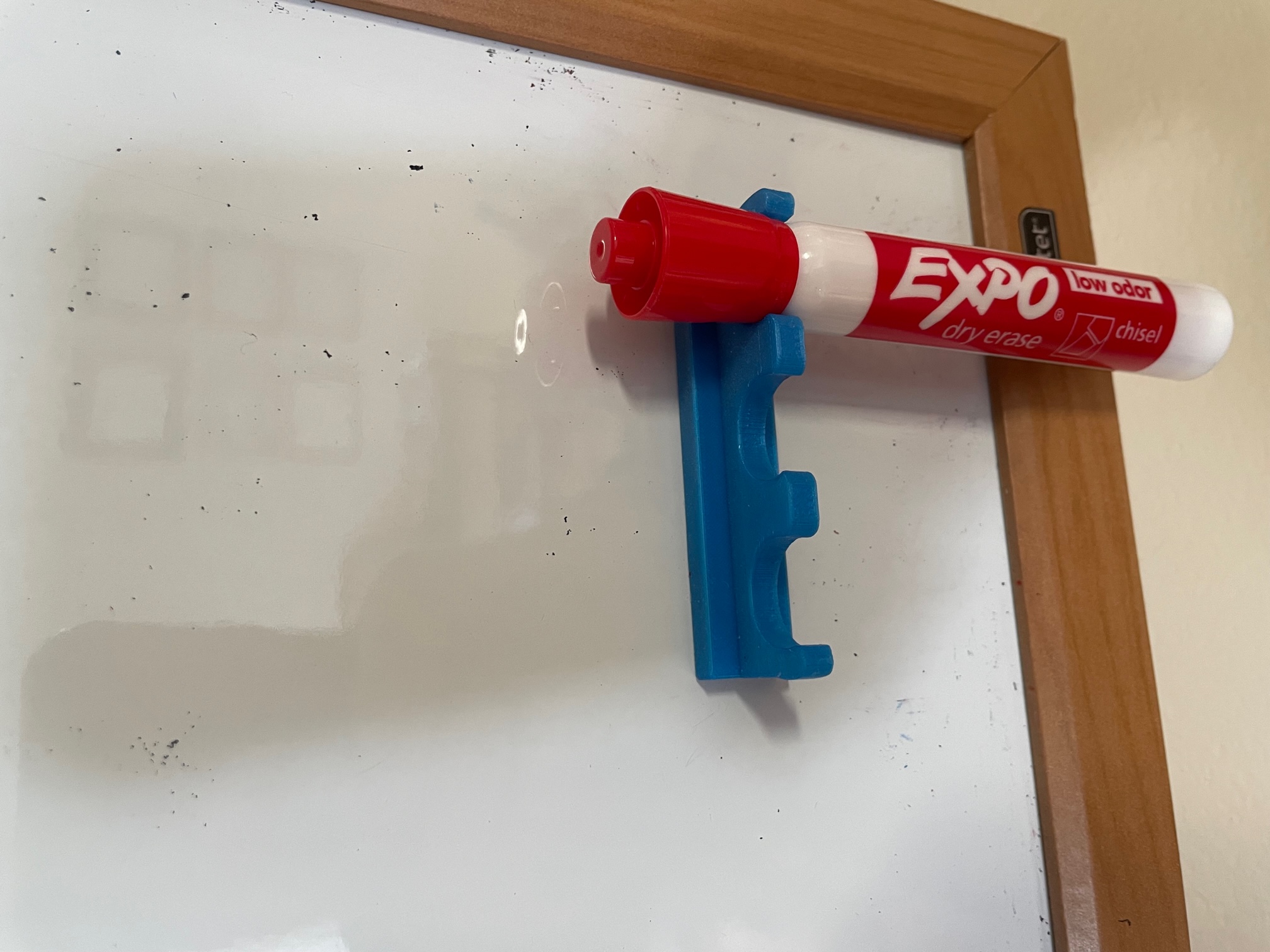 3 Expo Marker Holder