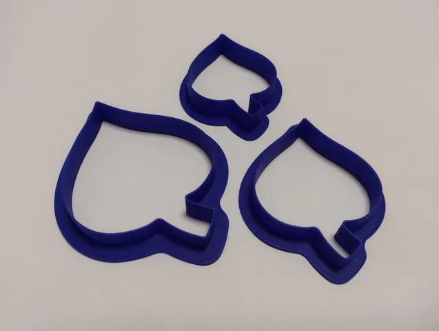 COOKIE CUTTERS - LEAF FROM A TREE: LINDEN