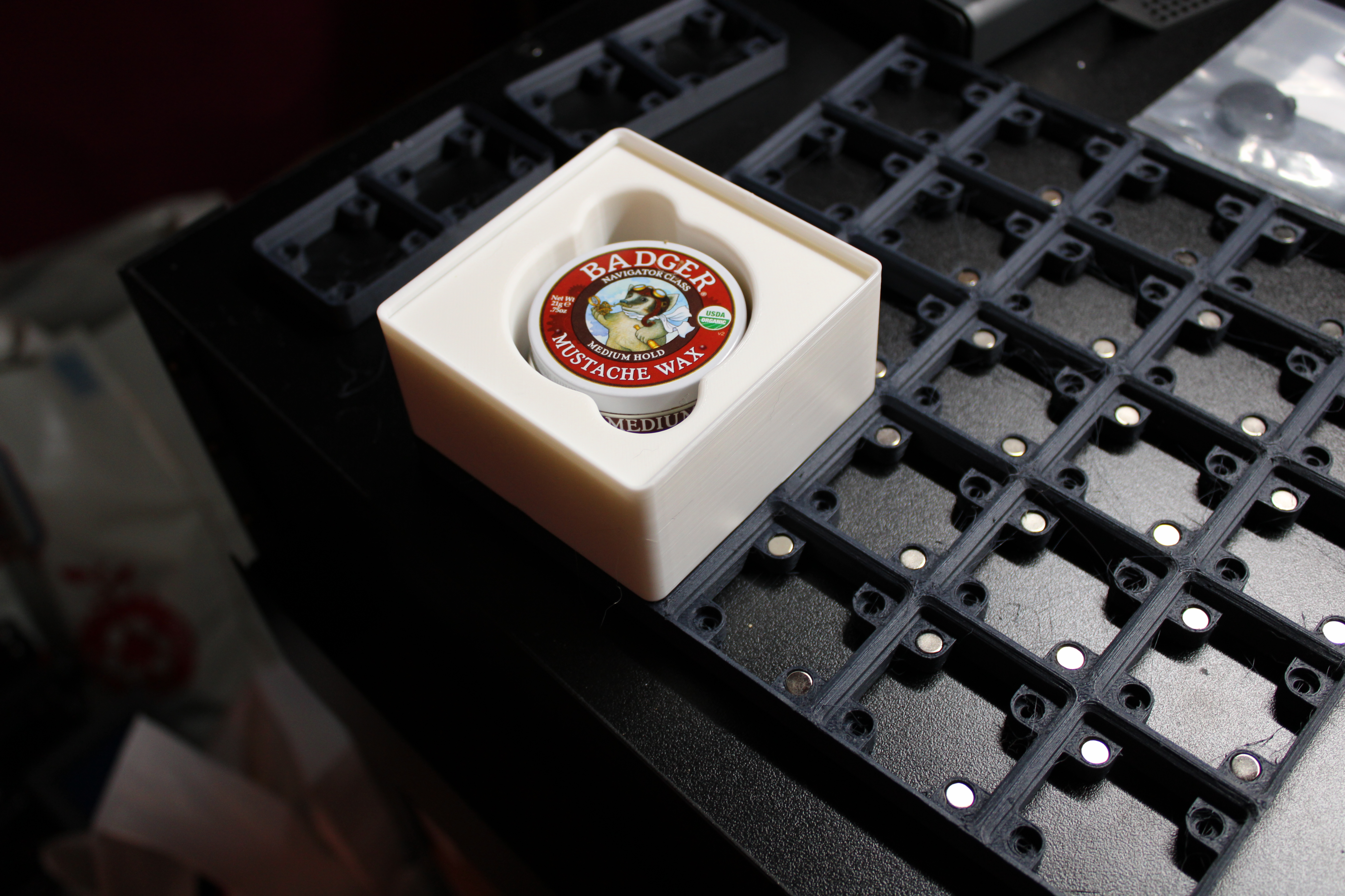 Gridfinity Moustache Wax Holder