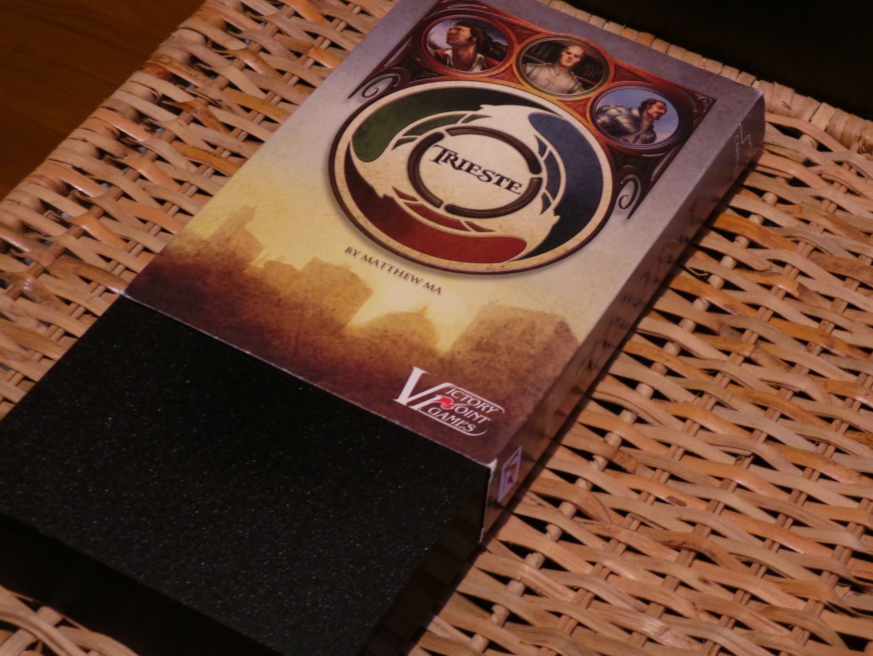 Trieste box replacement and organizer