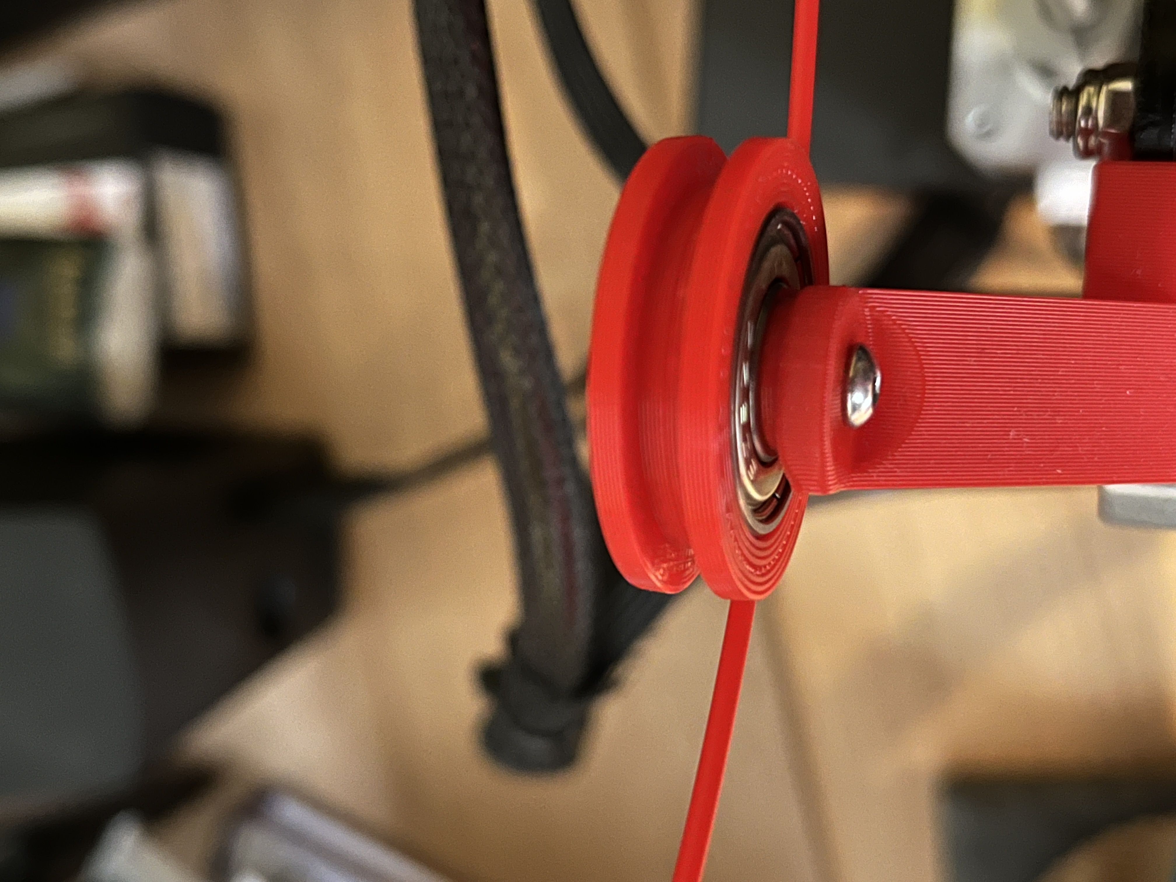 A smaller guide for only one 608 bearing