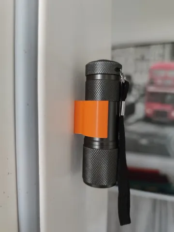 Flashlight-Clip