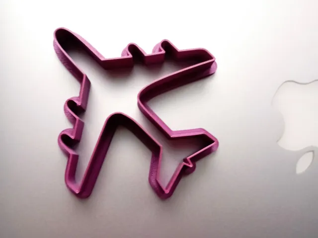 Airplane cookie cutter