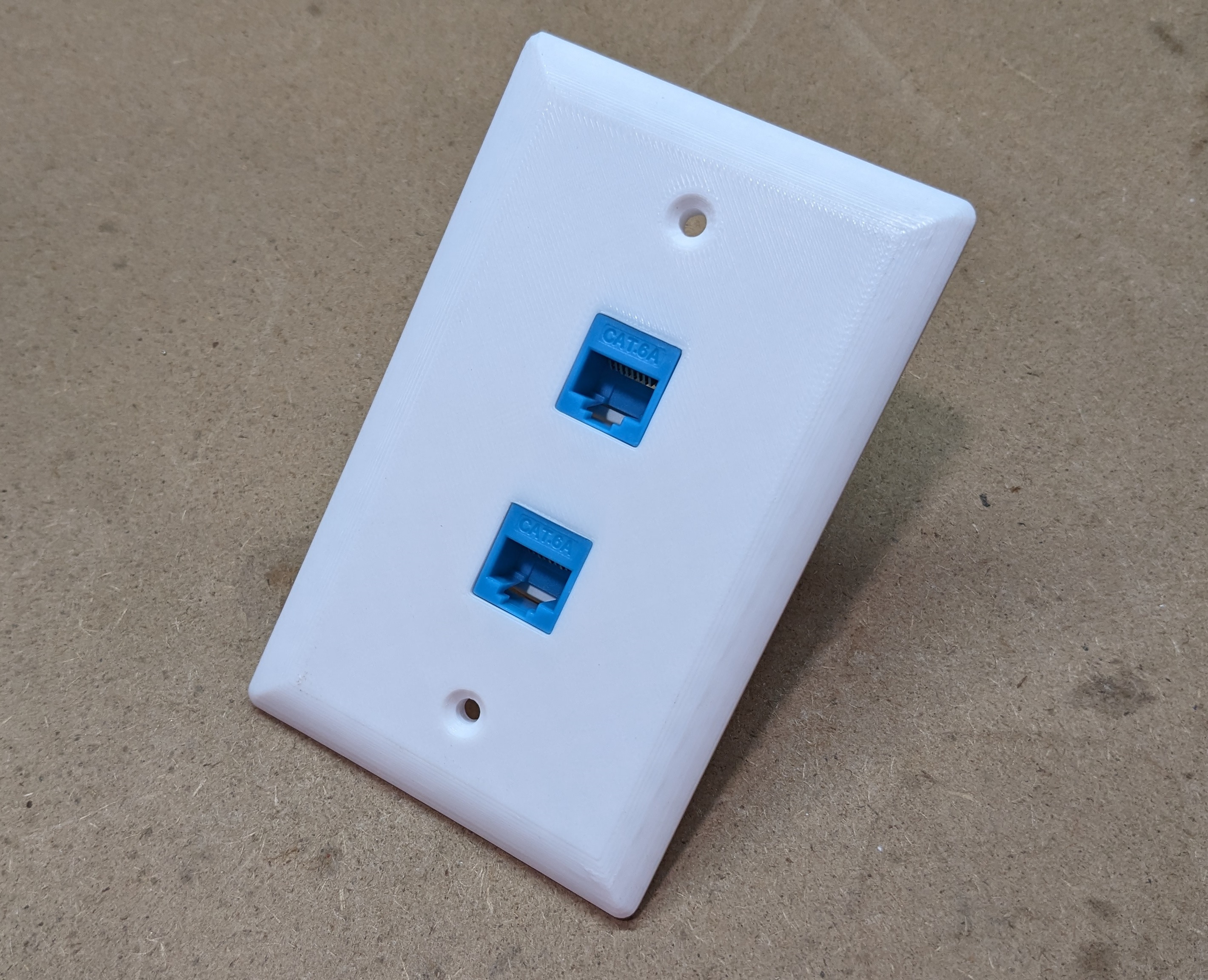 Low Voltage Universal Keystone Faceplates