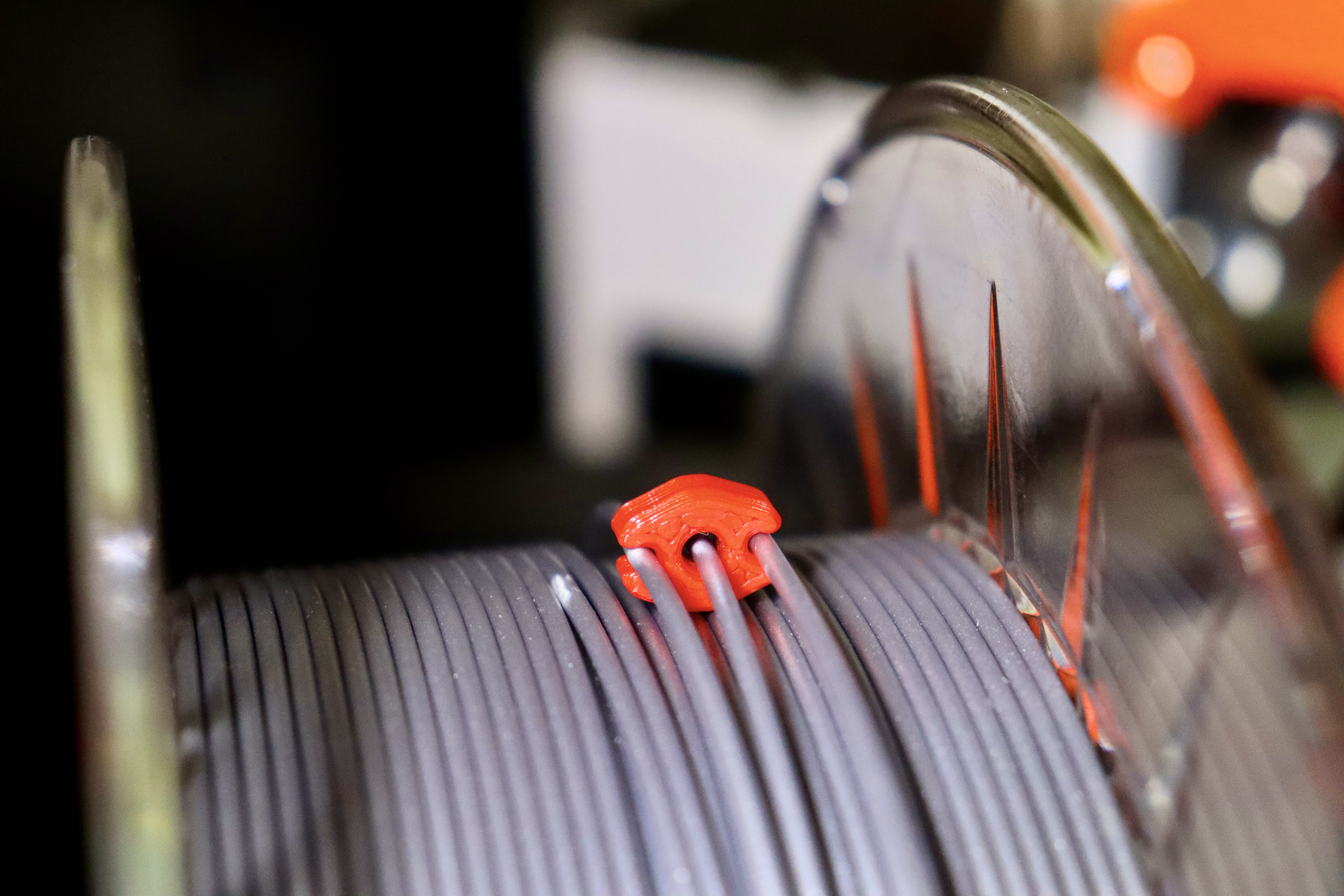 Universal filament clip