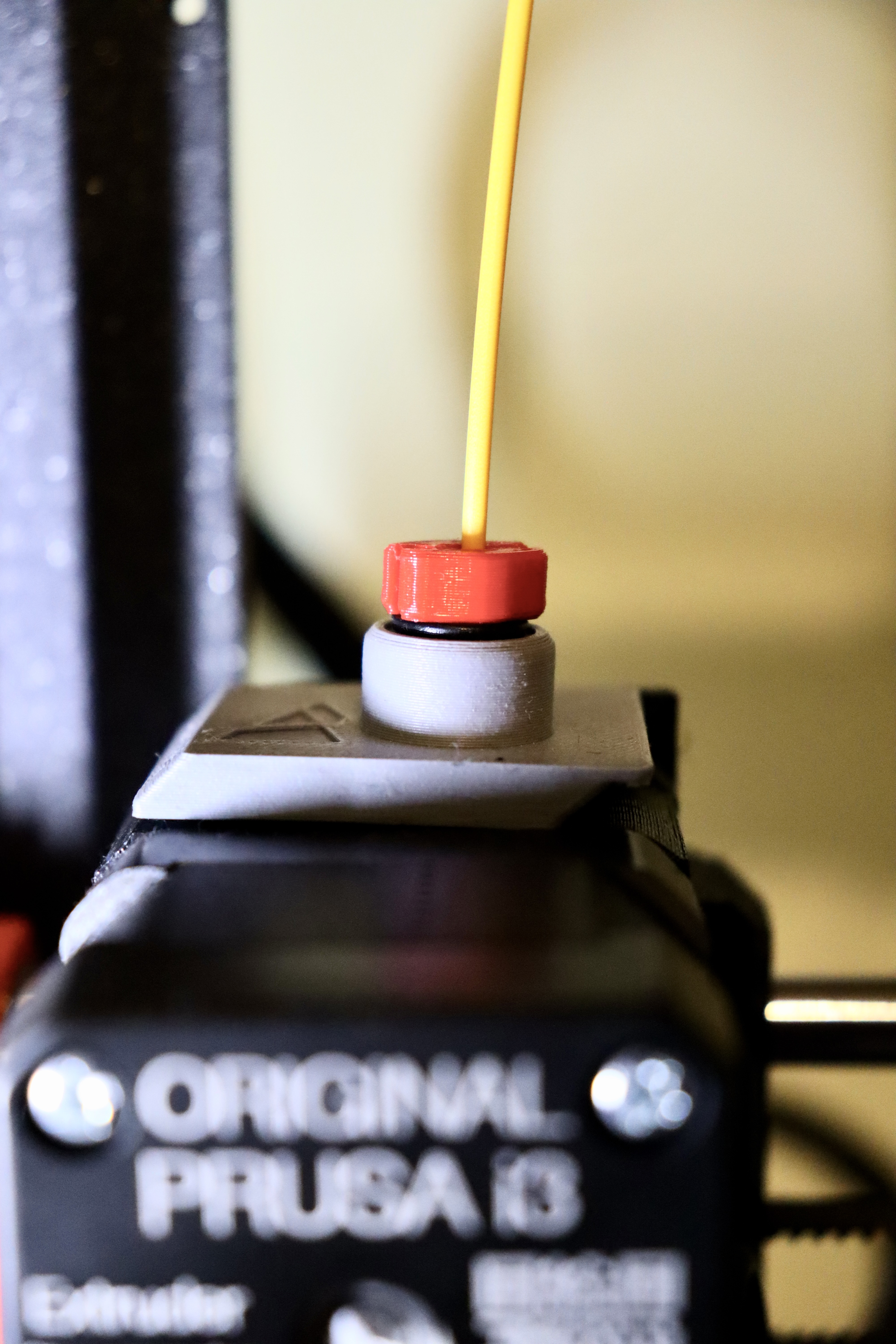 Miniatura 4 do modelo 3D Universal filament clip