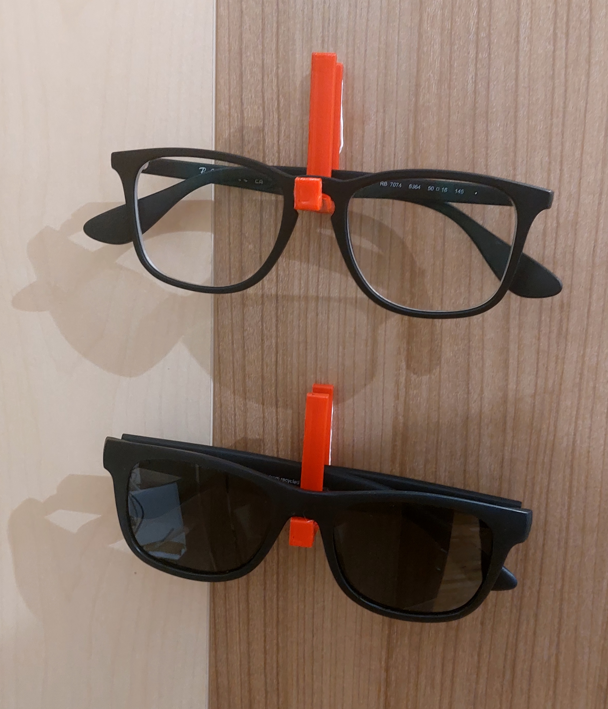 Easy Holder for your Glasses