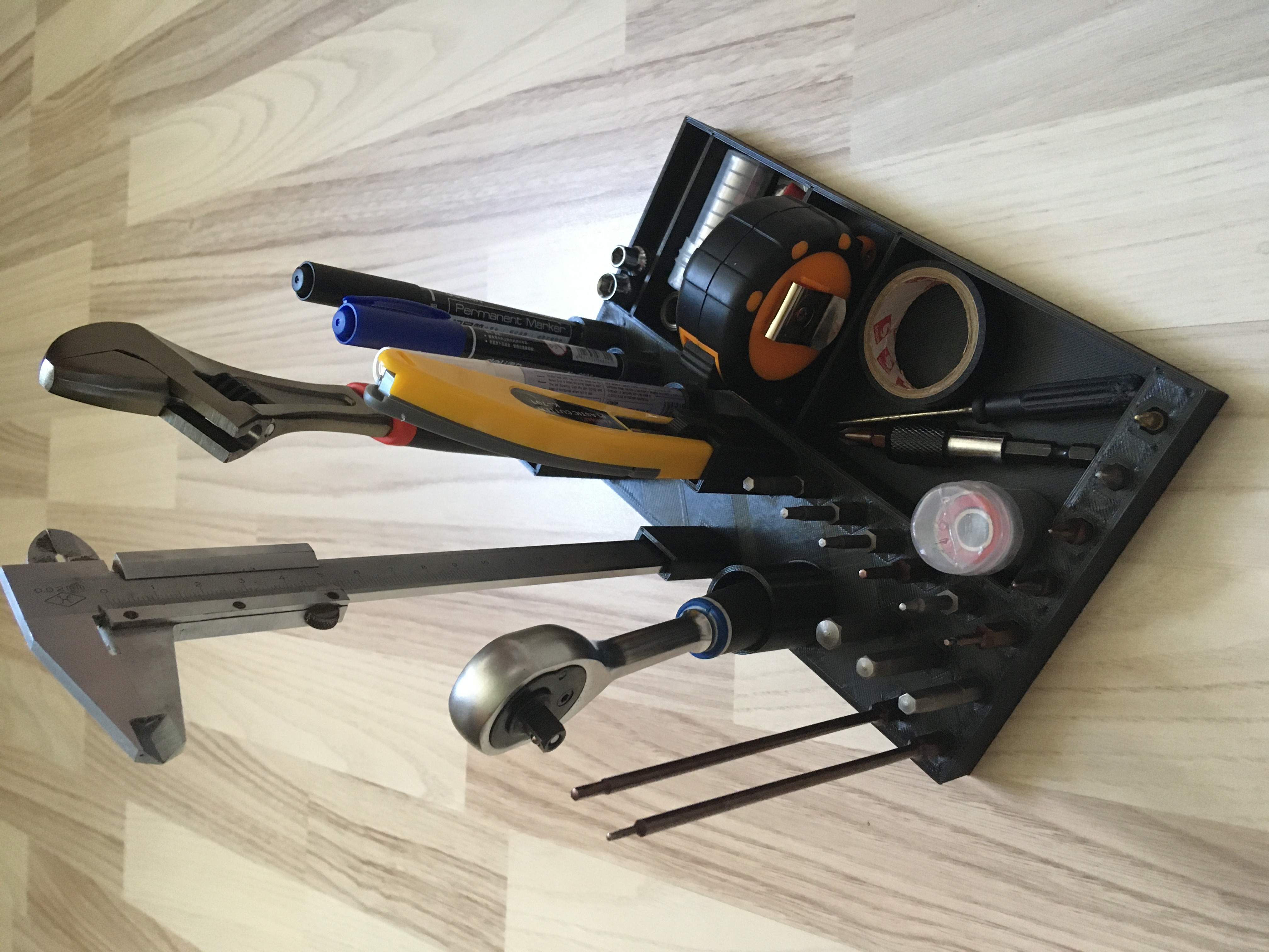 Miniatura 2 do modelo 3D Universal tool holder