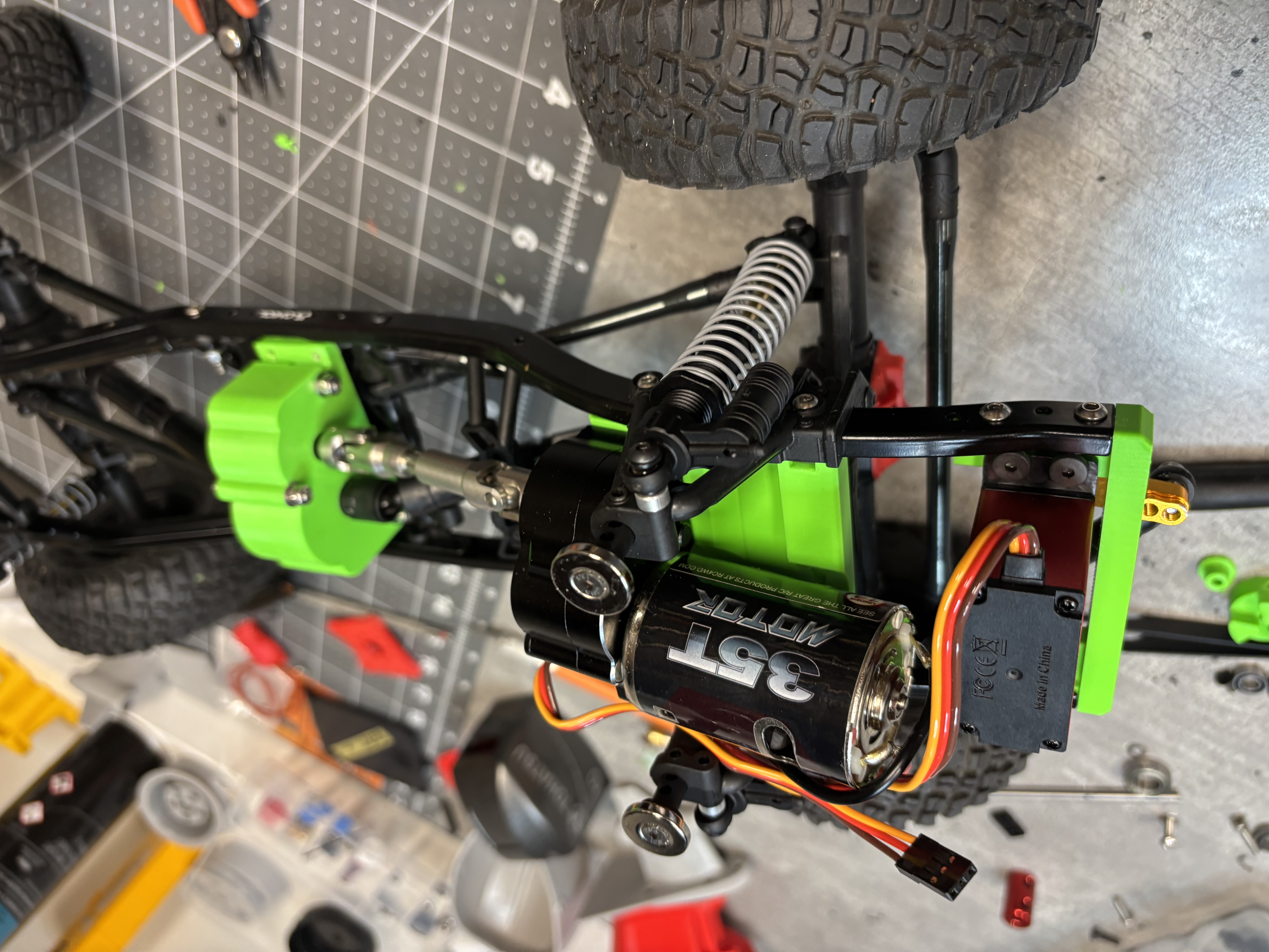 SCX10 FRONT MOTOR AND TRANSFER CASE
